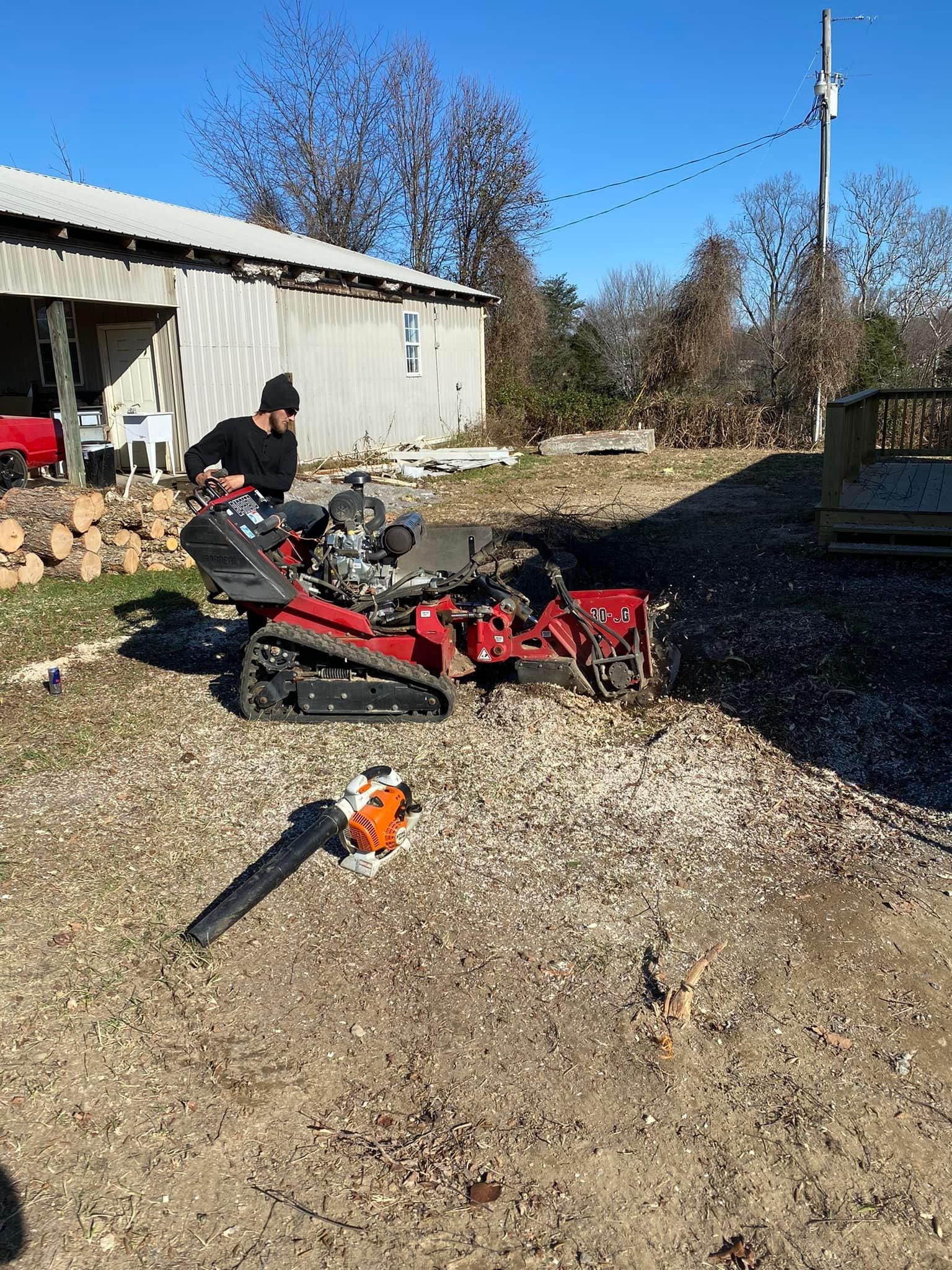 Fall and Spring Clean Up for Atwood’s Tree Care in Liberty,  KY