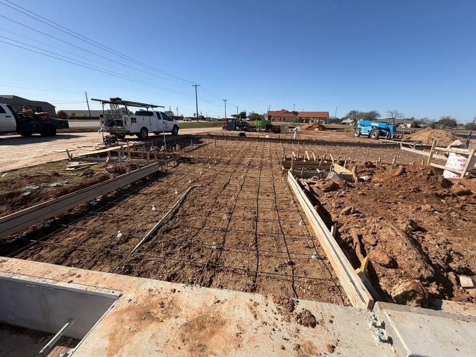  for J & M Contracting in Hewitt, TX