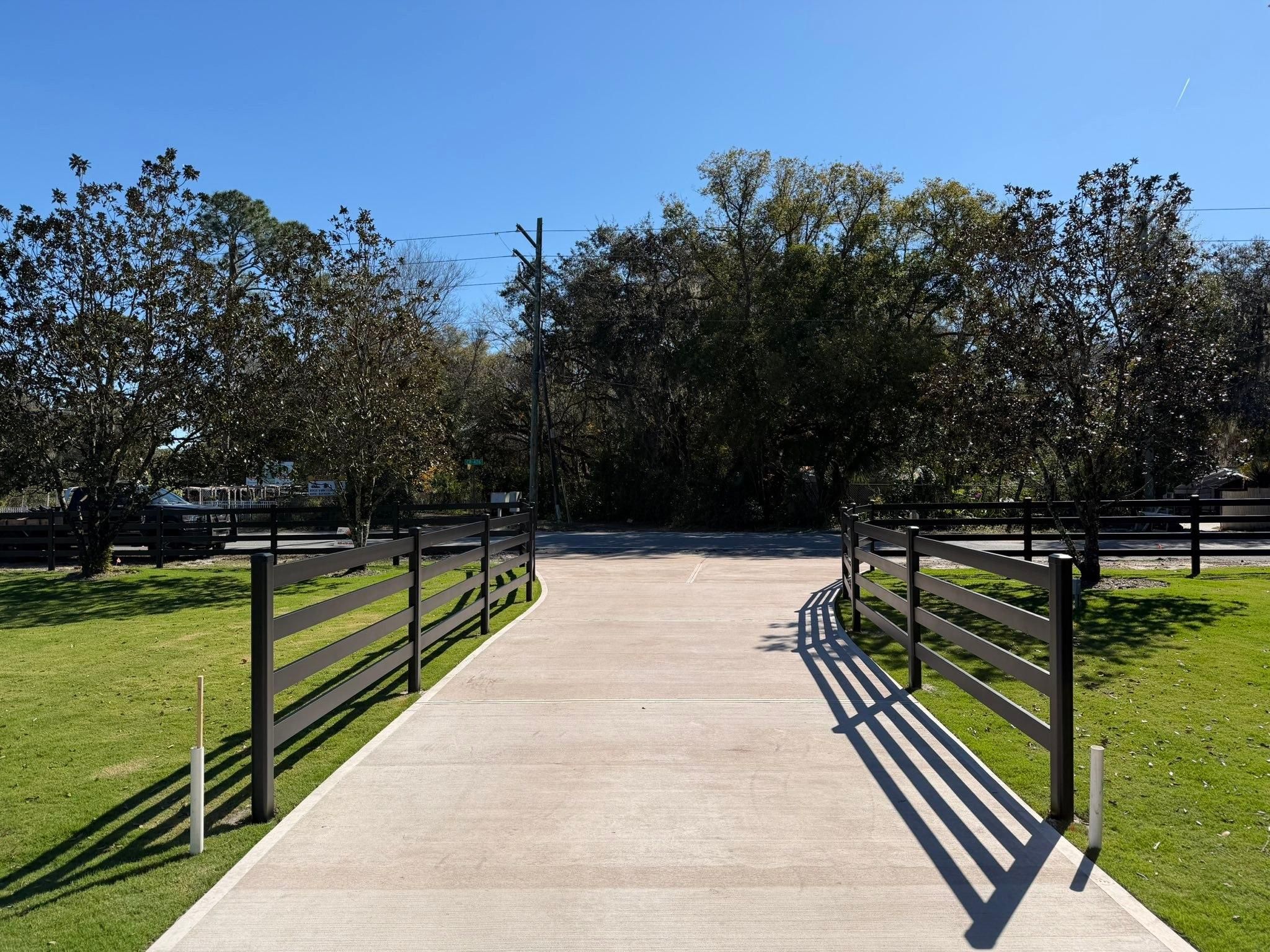  for Allbritton's Outdoor Solutions Inc in Geneva, FL