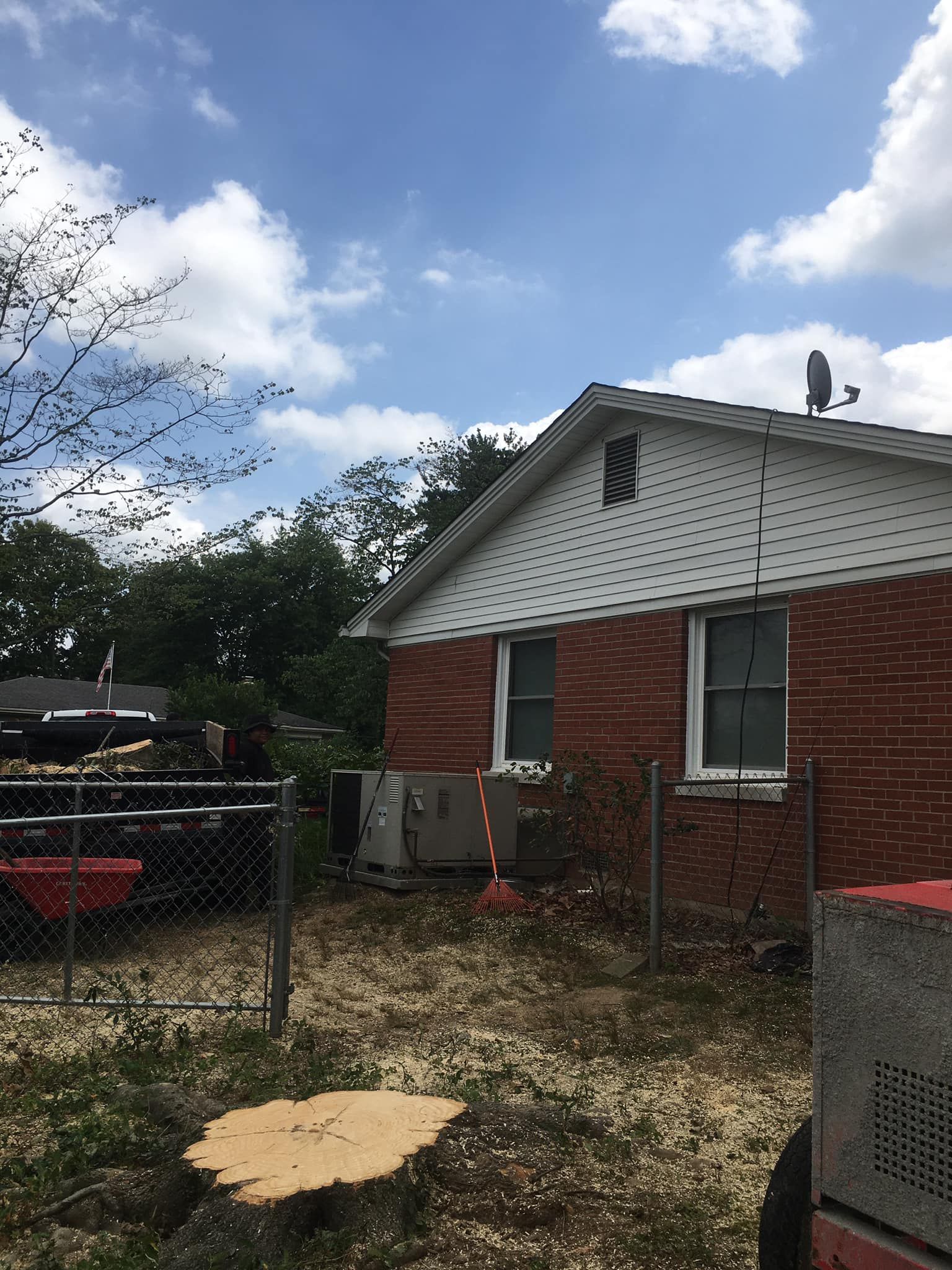  for La Fountain Tree Service in Louisville, KY