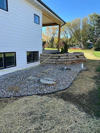  for 608 Earthworks in Marshall, WI