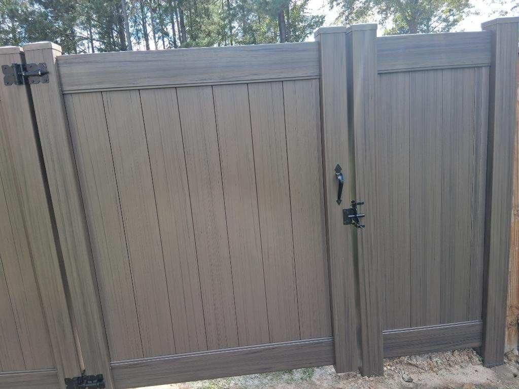  for JB Nealy Fence in Elgin, SC