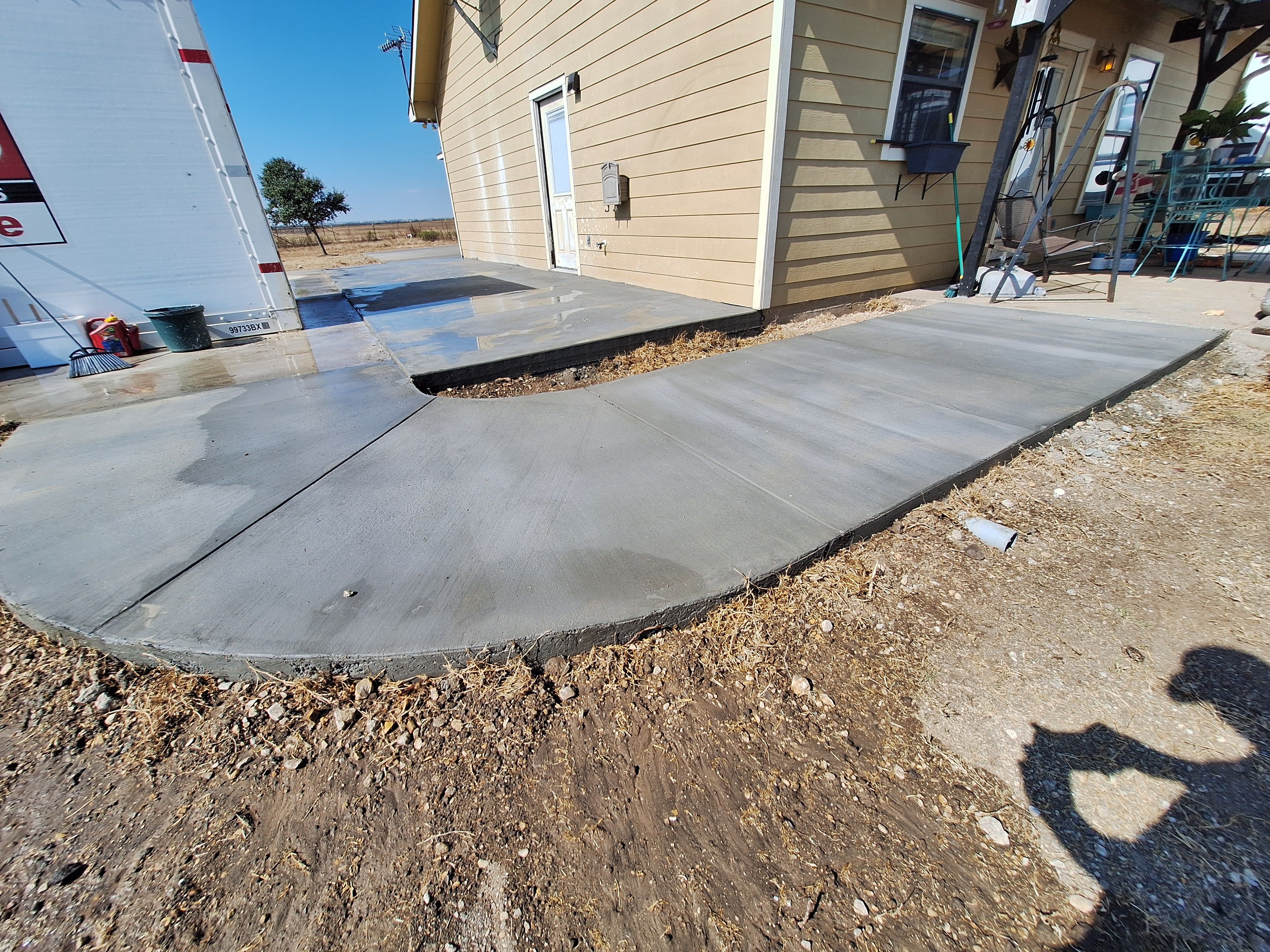  for Leo's Concrete Crew in Elgin, TX