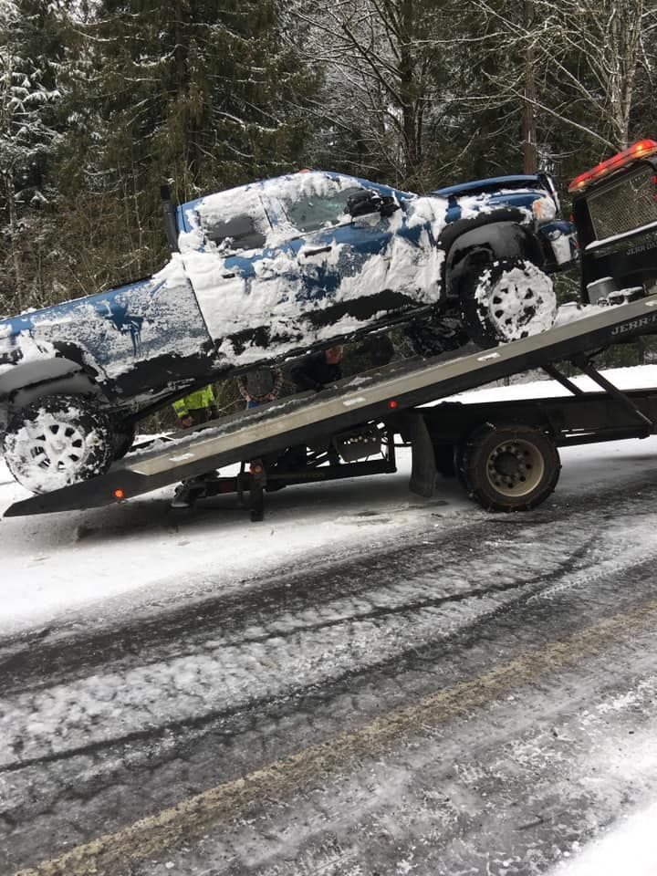 All Photos for New's Towing in Sandy, OR