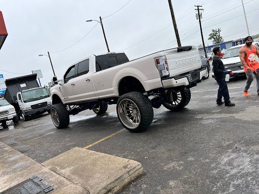  for Garcias Brothers Diesel & Gas Auto Repair in Finksburg, MD