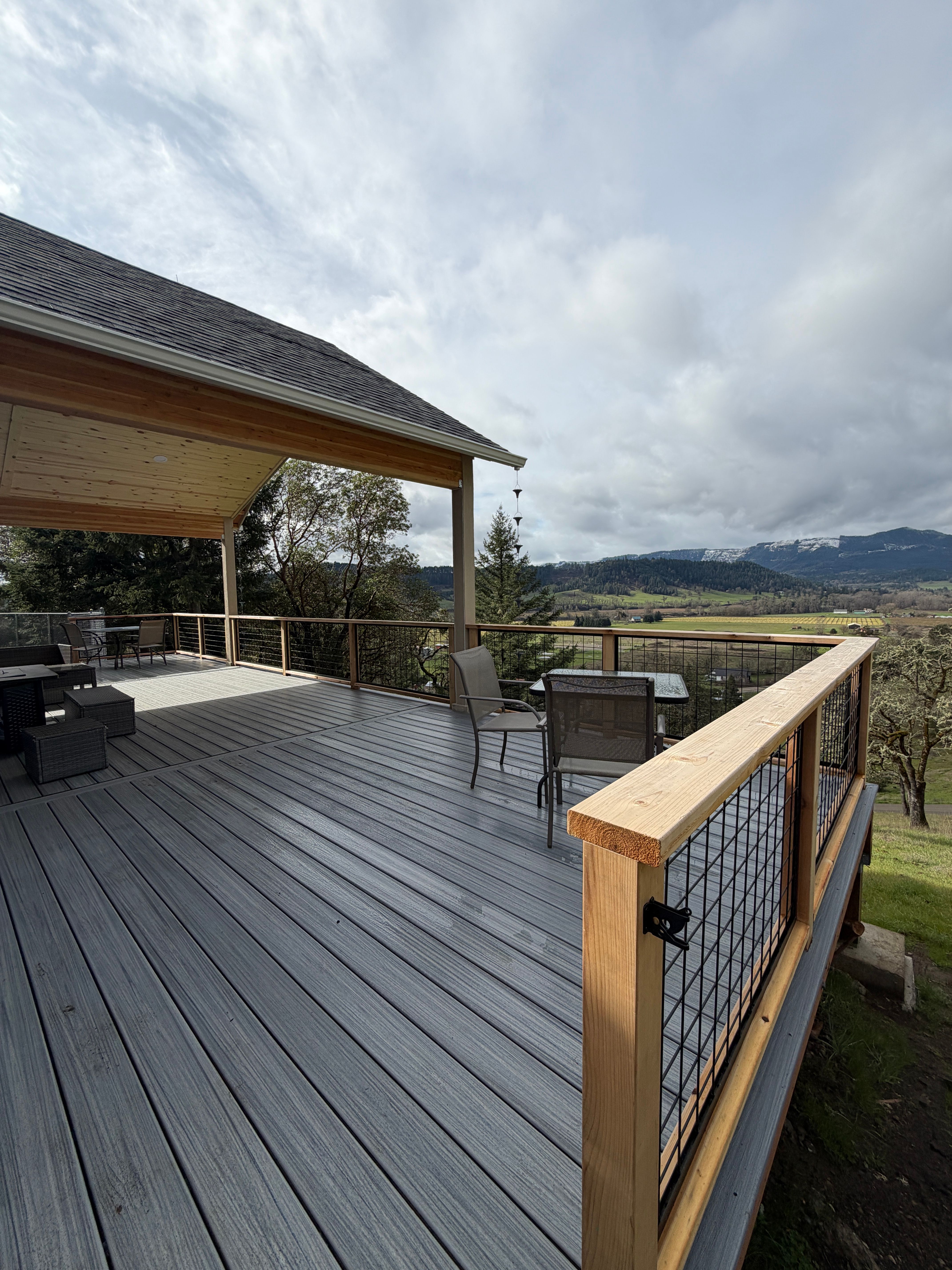 Decks for Gomez Construction LLC in Sutherlin, OR