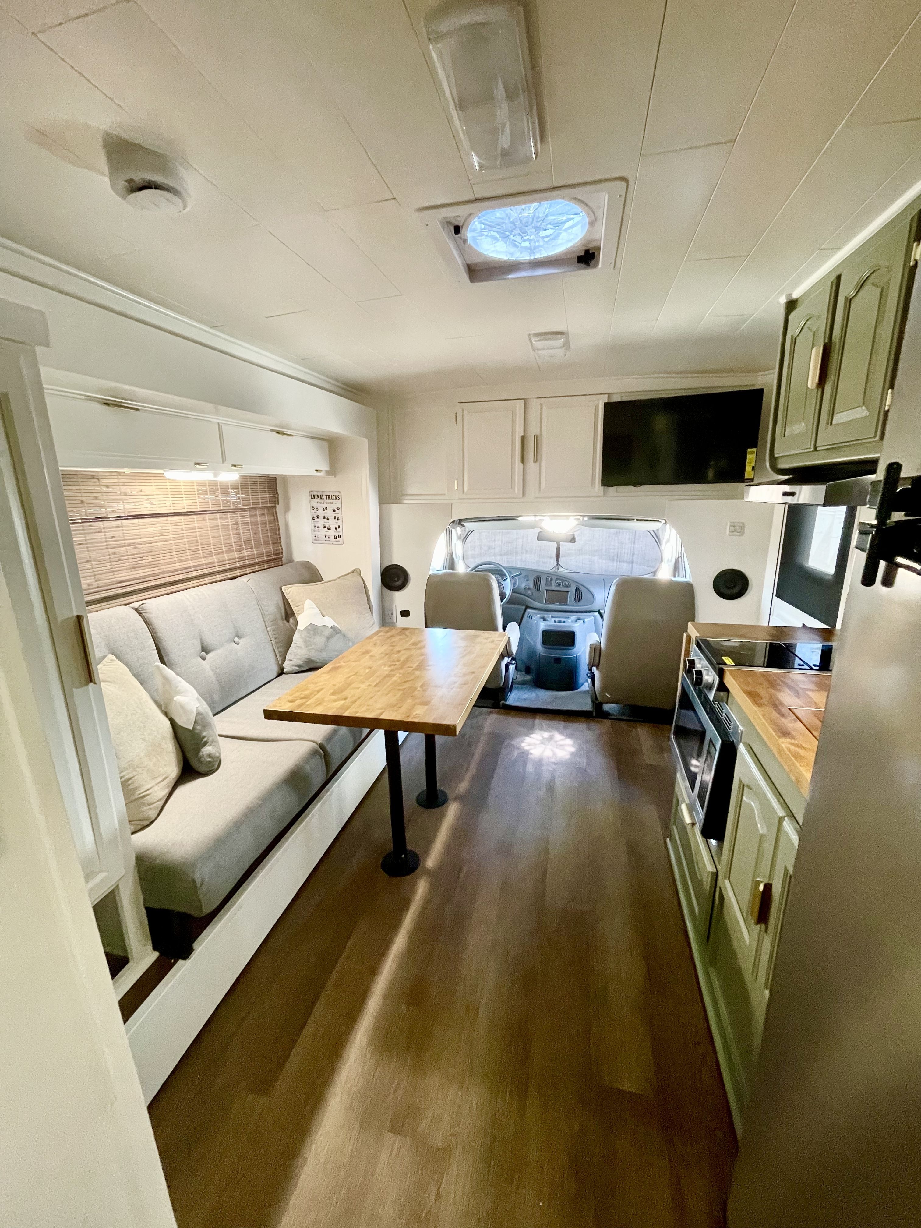 2003 Forest River Lexington Class B+ for Mauka to Makai RV Renovations in Los Angeles, CA