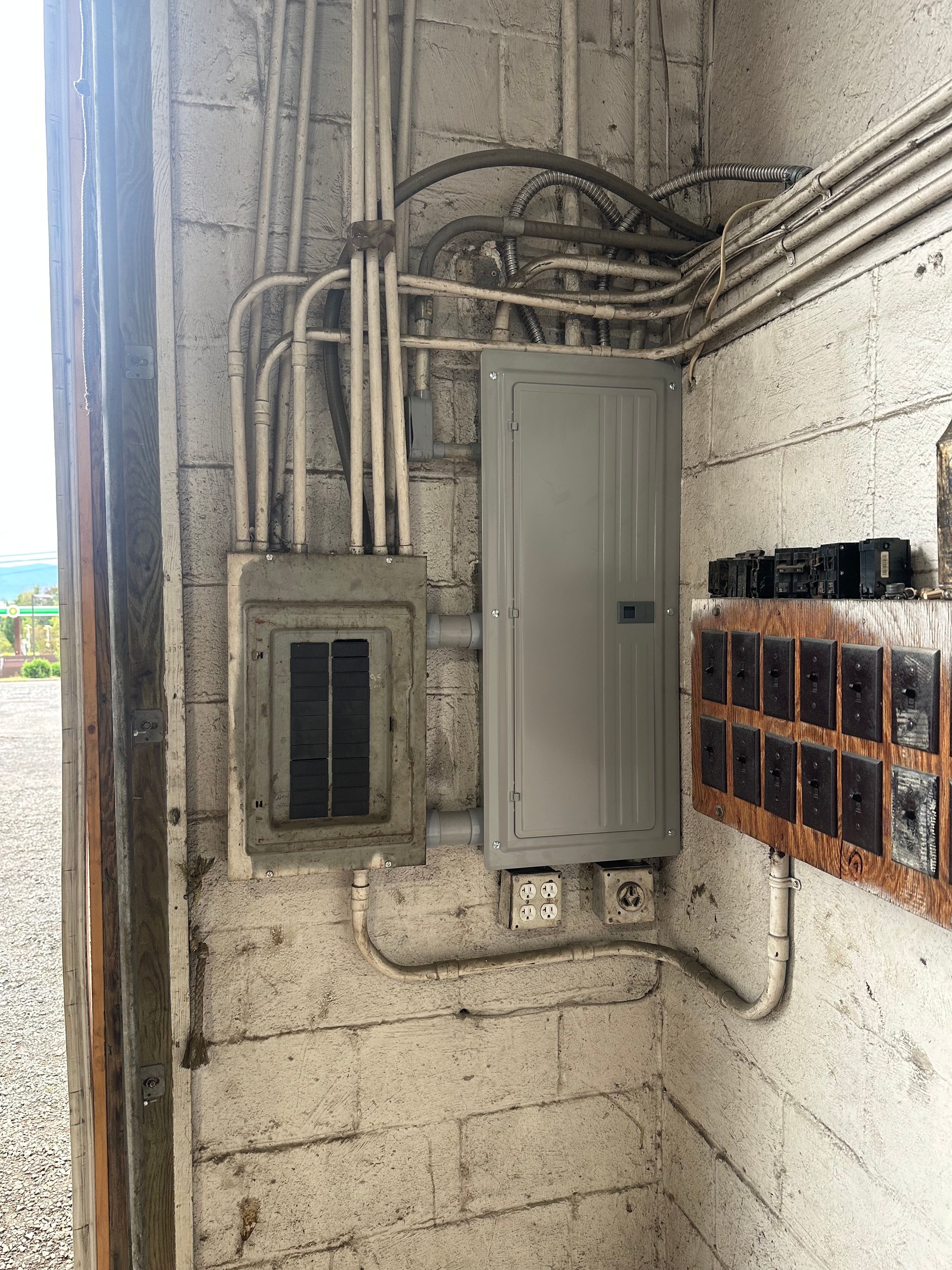  for Genesis Electrical in Greeneville, TN