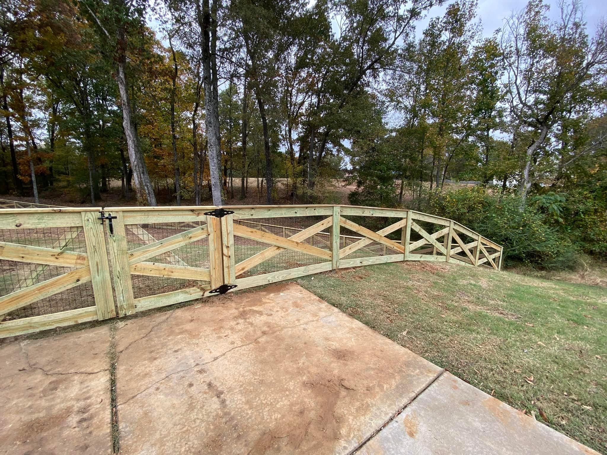  for Manning Fence, LLC in Hernando, MS