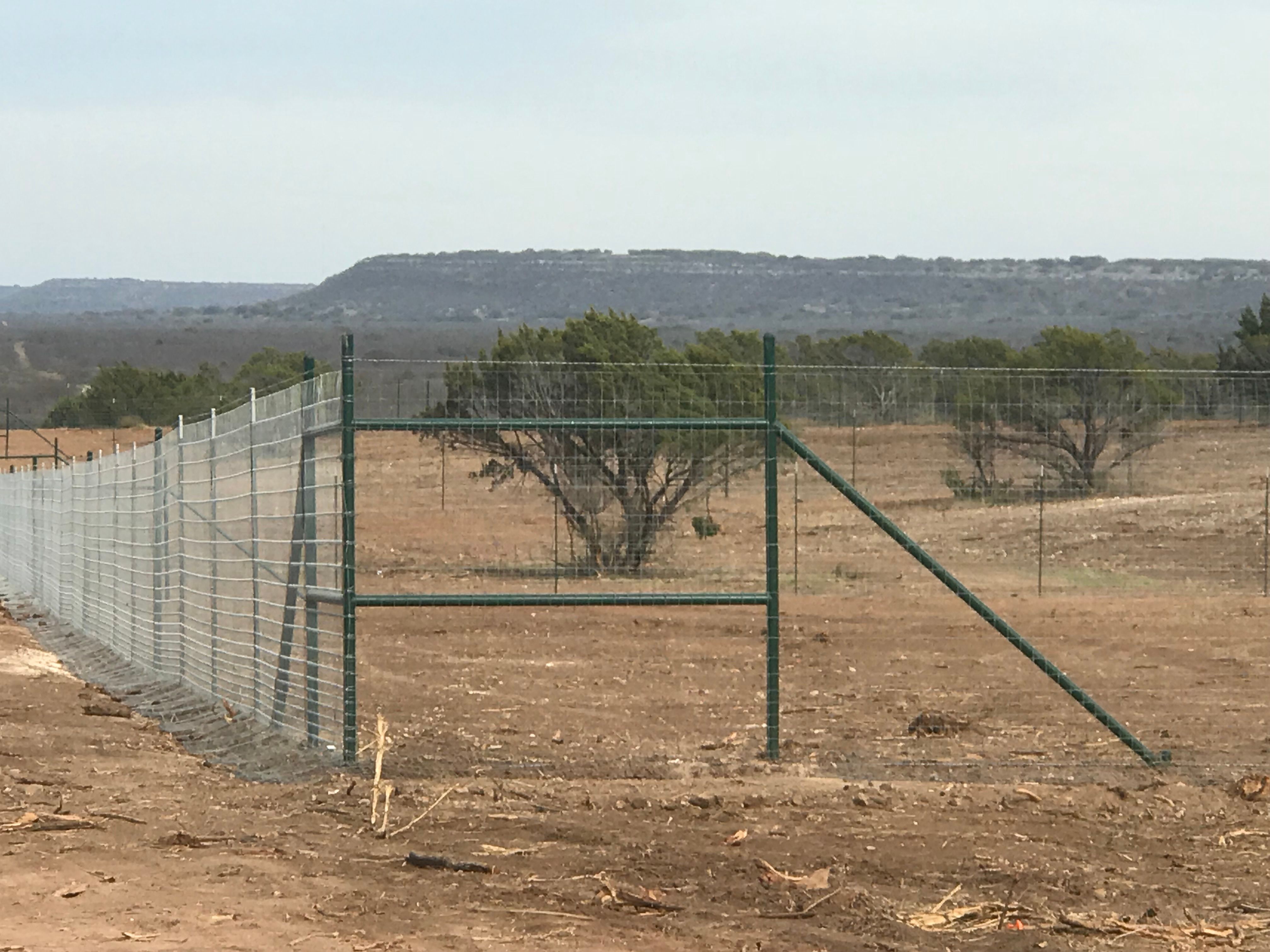  for 5-7 Fencing & Construction in Madisonville, TX