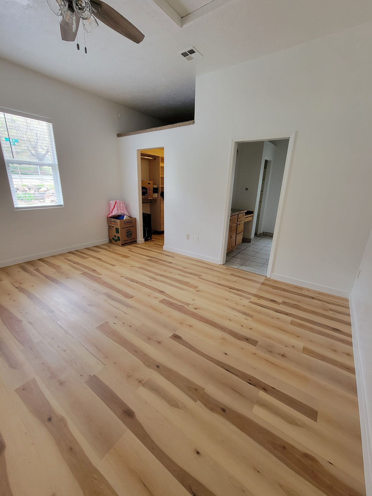 Flooring for Carpentry Kings Construction in Hurricane, UT