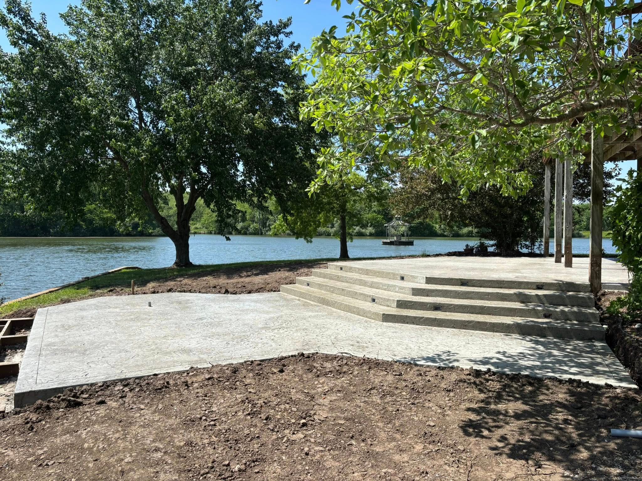  for Freedom Excavating in Ludlow, MO