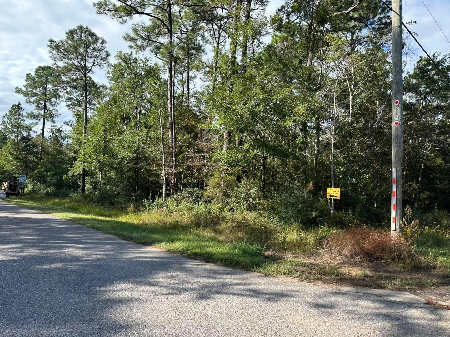 for White’s Land Maintenance in Milton,, FL