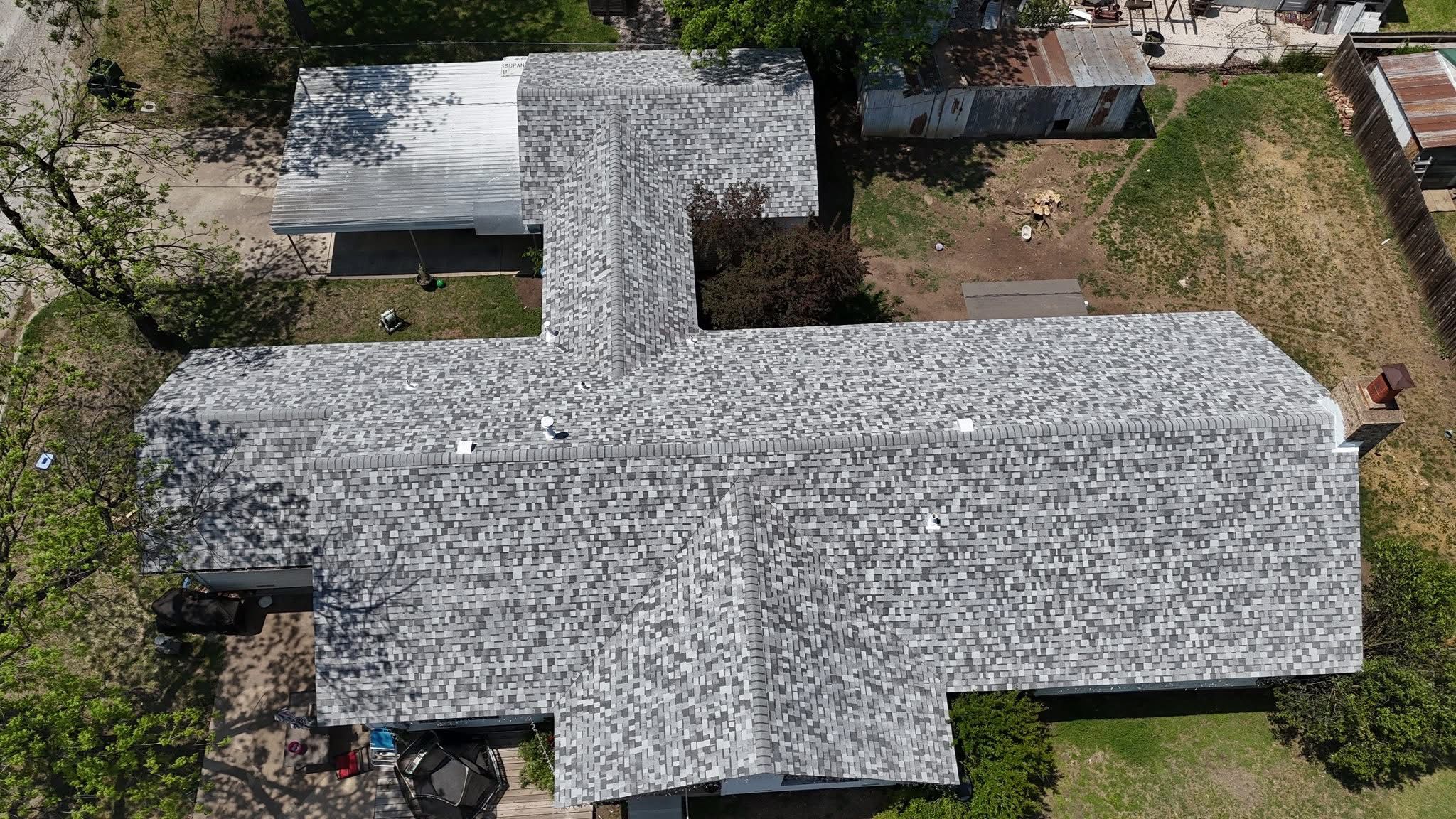 Shingle Roofs  for Barcenas Roofing & Remodeling in San Saba, TX