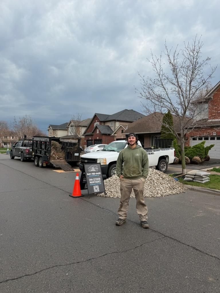 for CMN Exterior Maintenance in Hamilton, ON