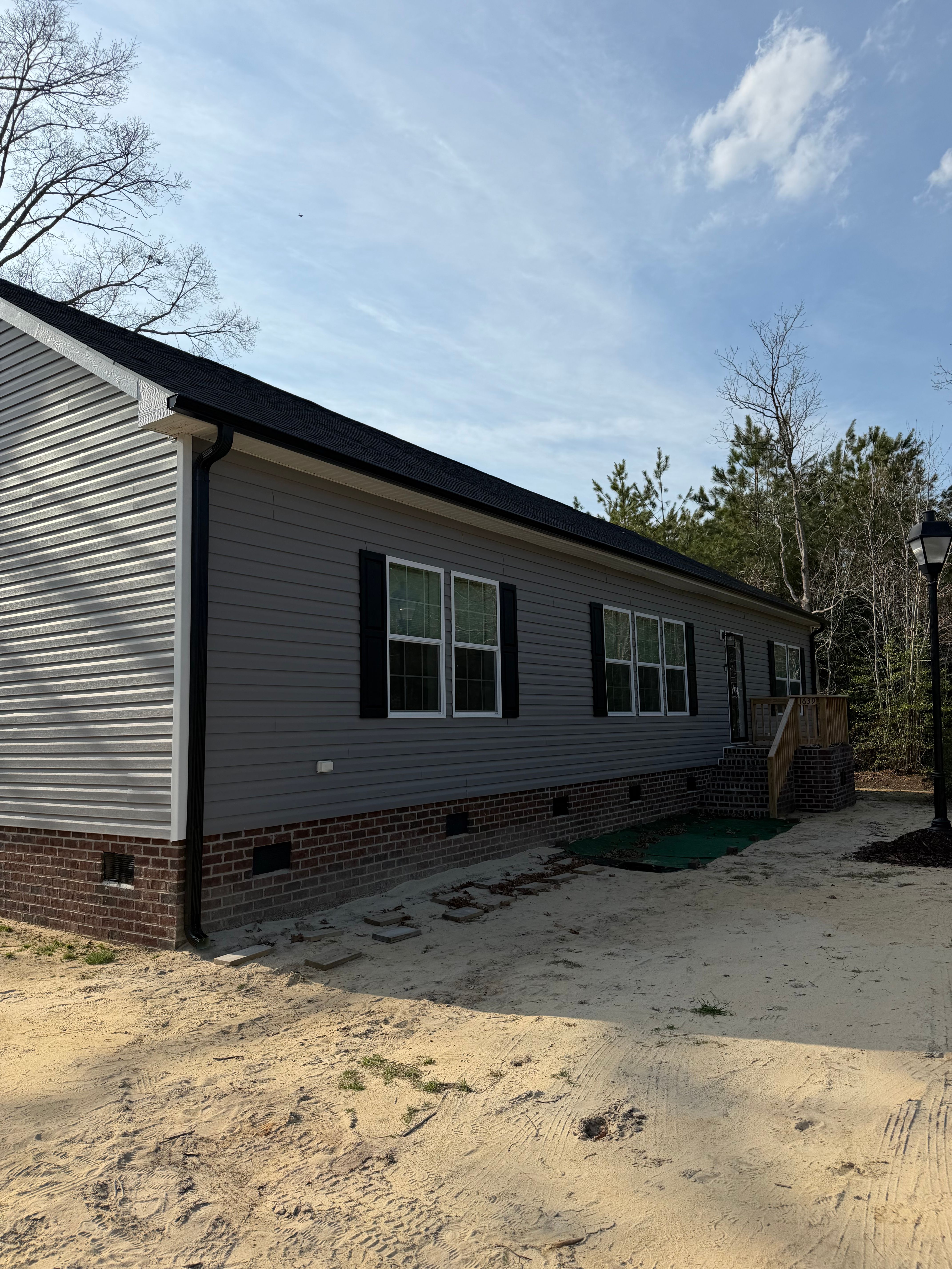  for Lee’s Hill Top Contracting in Oxford, NC