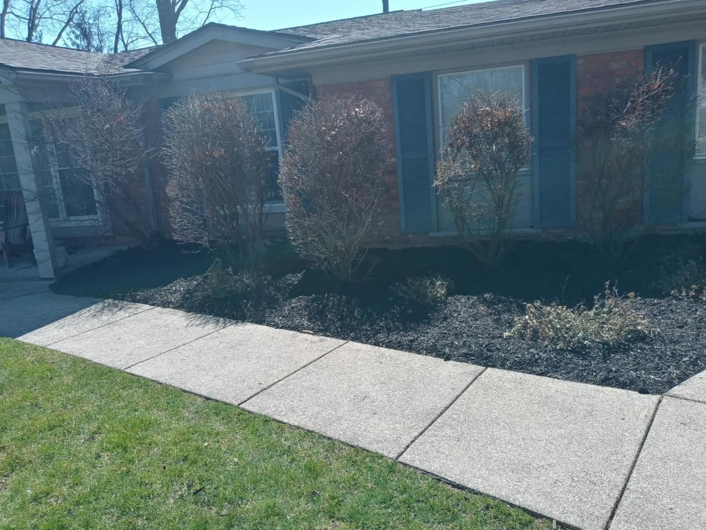  for Mow Pros in Westland, MI