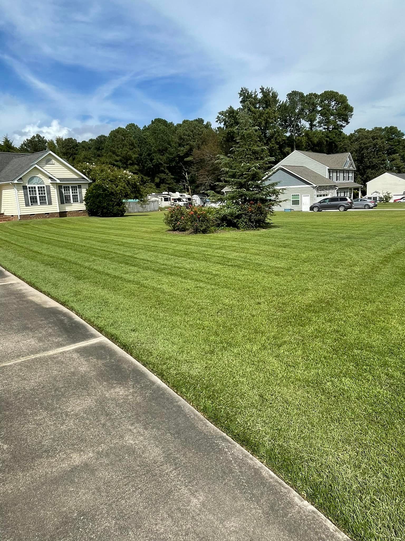 All Photos for Henry’s Lawn Care & Landscaping, LLC in Wendell, NC