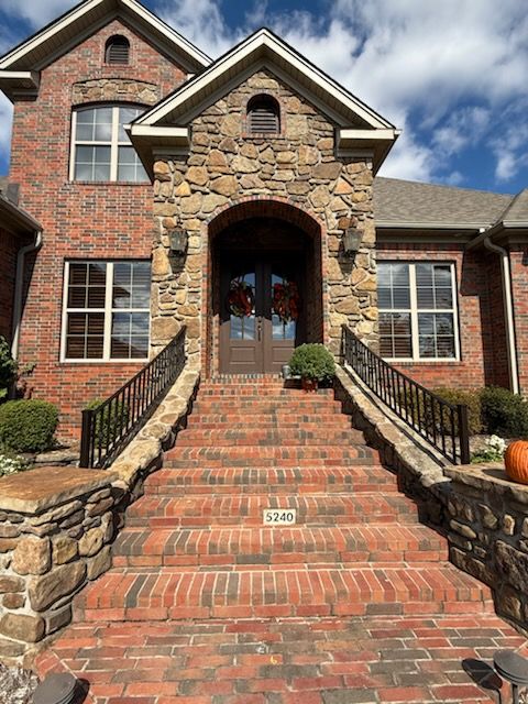 Handrails for Lake's Welding Service LLC in Conway, AR