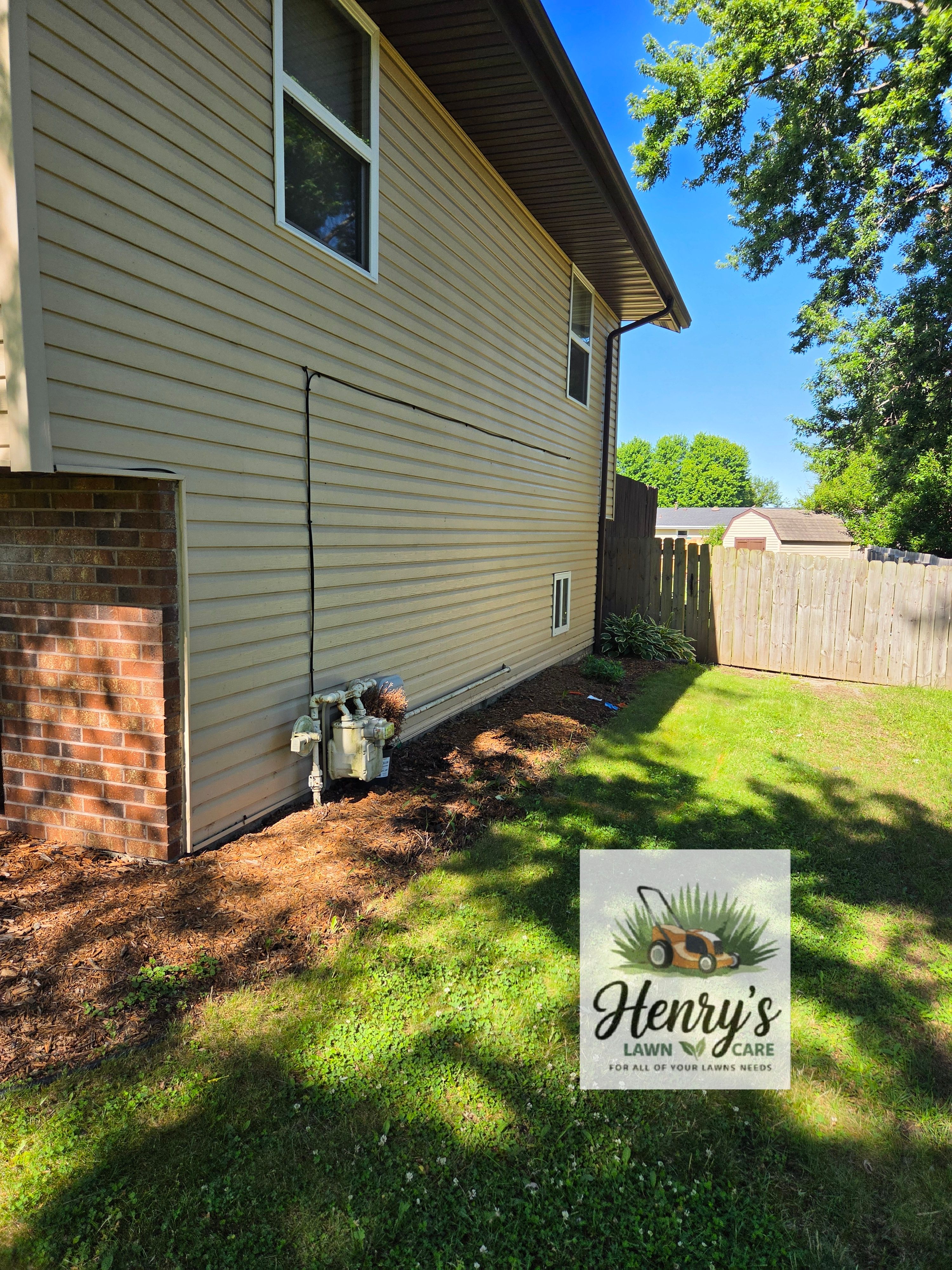  for Henry's Lawn Care in Rockford, IL