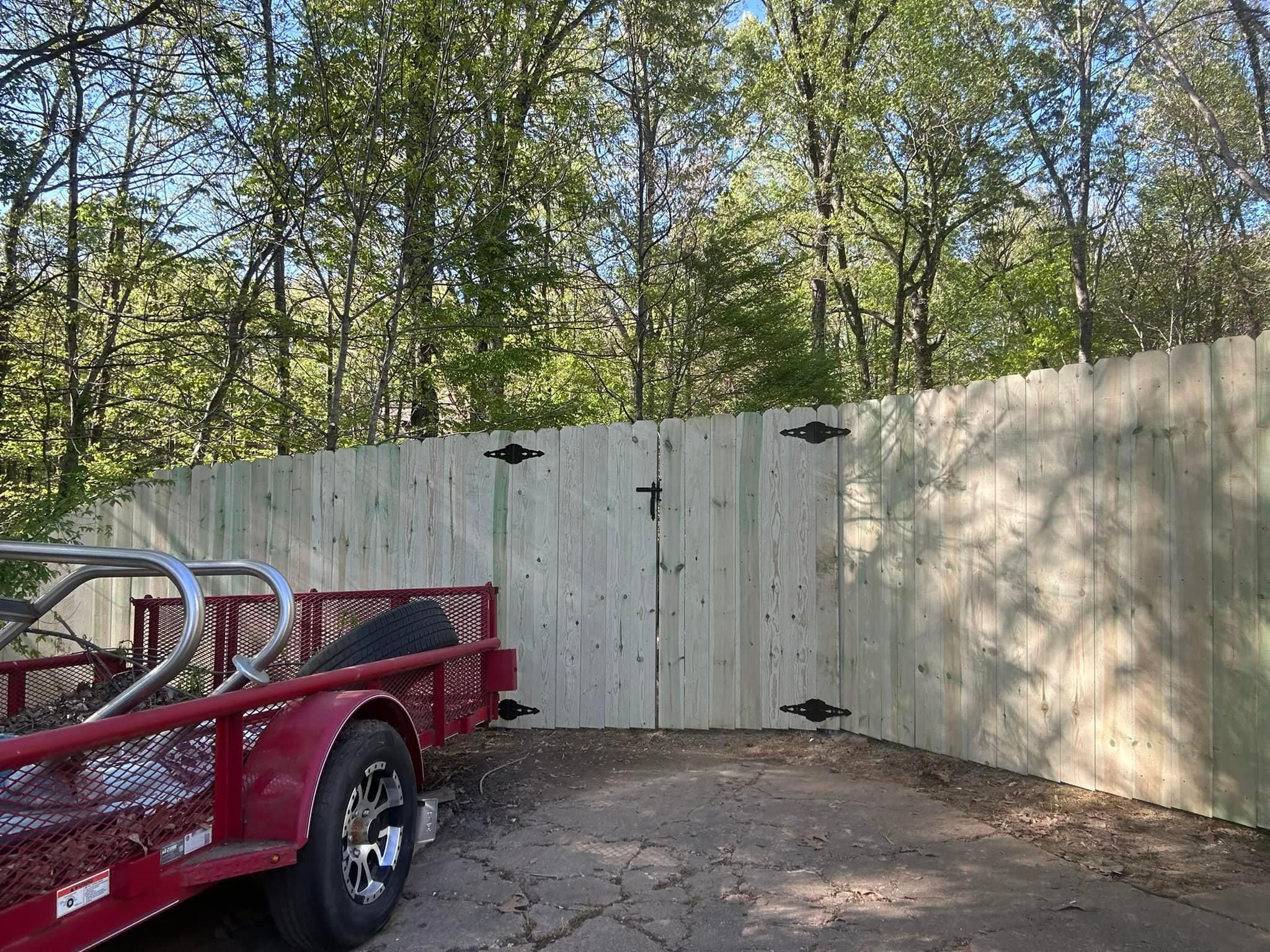  for Manning Fence, LLC in Hernando, MS