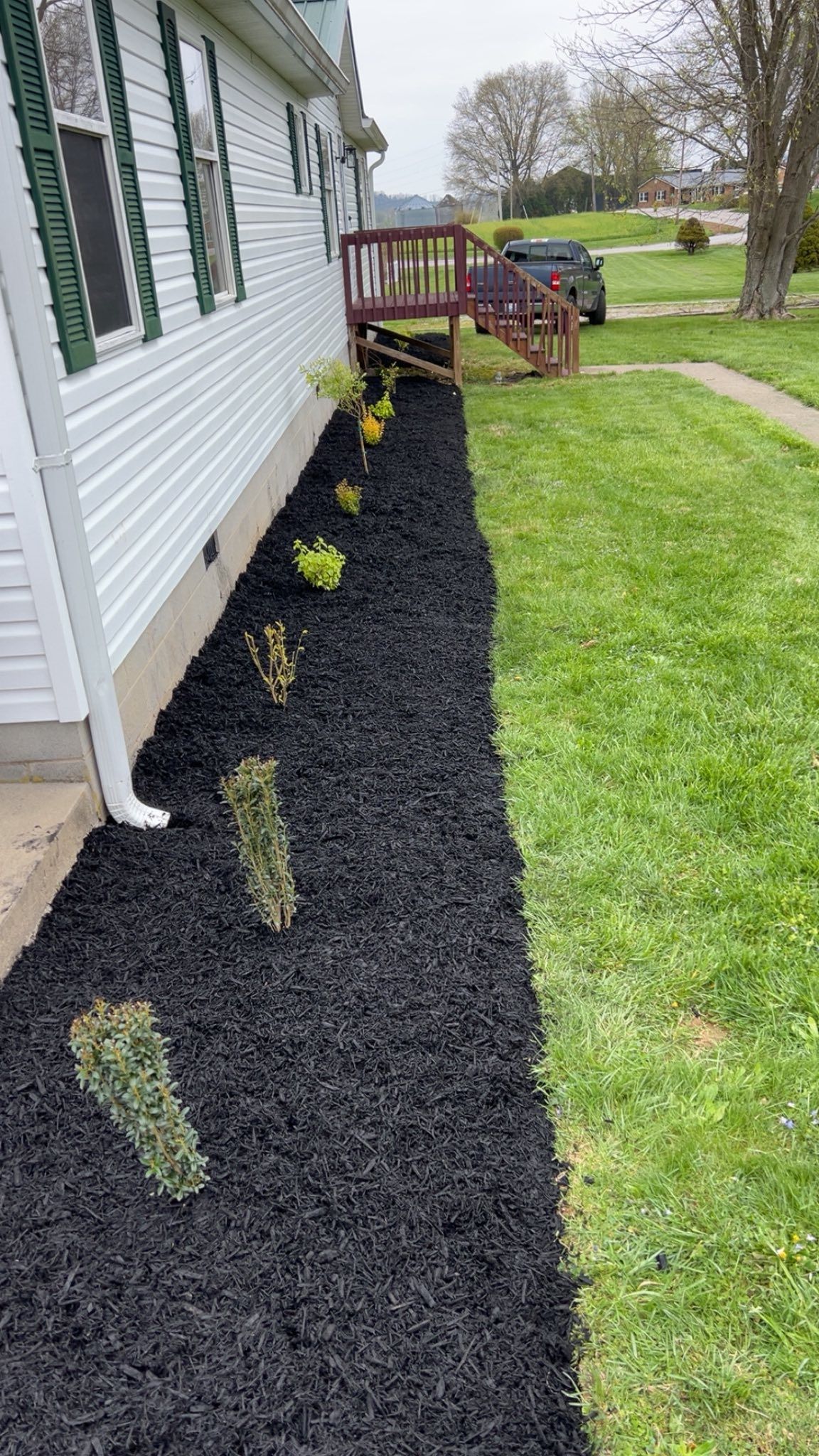 Landscaping for Gullion’s Lawn and Landscaping in DeMossville, KY