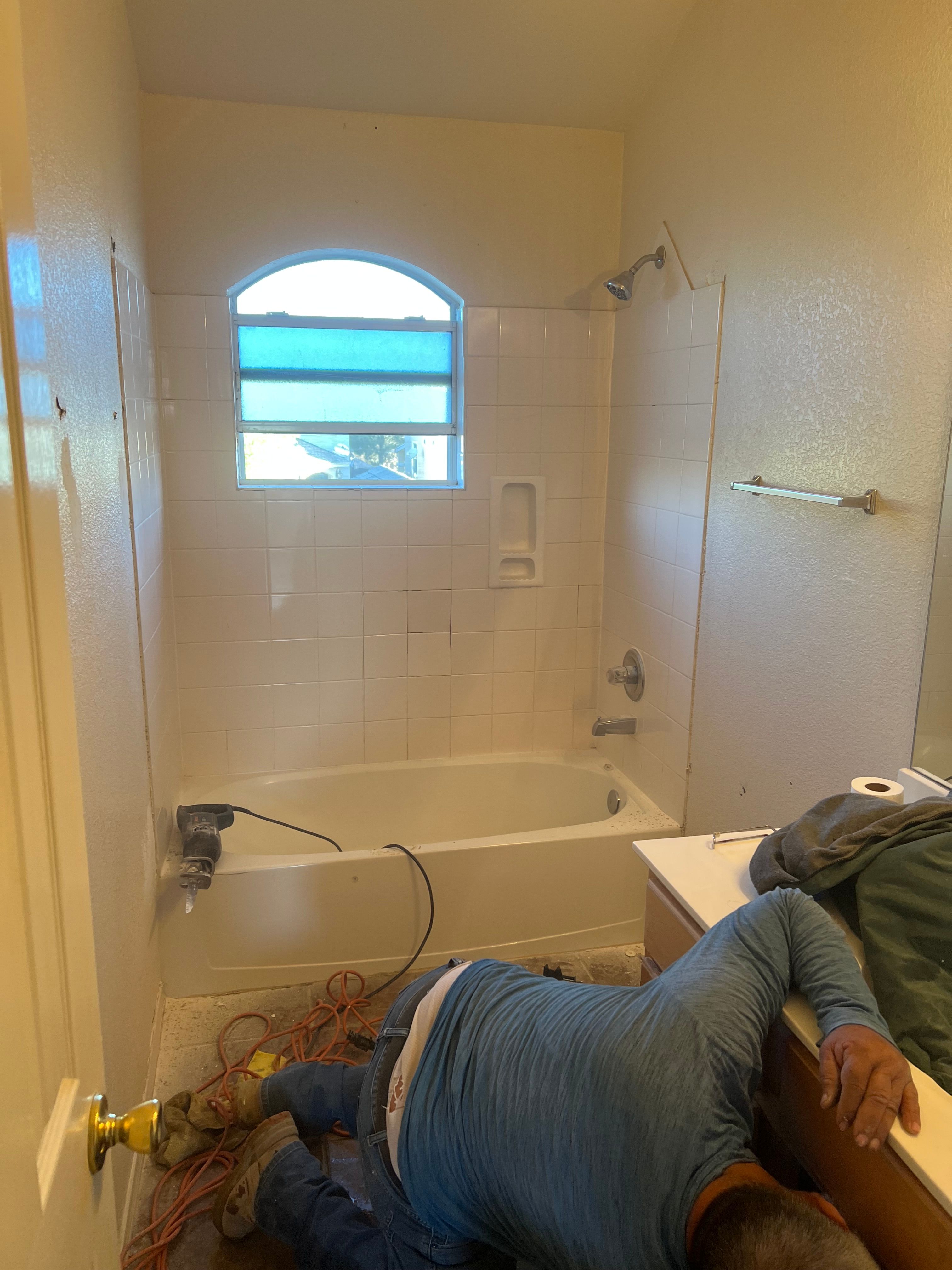  for L&S Contractors in El Paso, TX