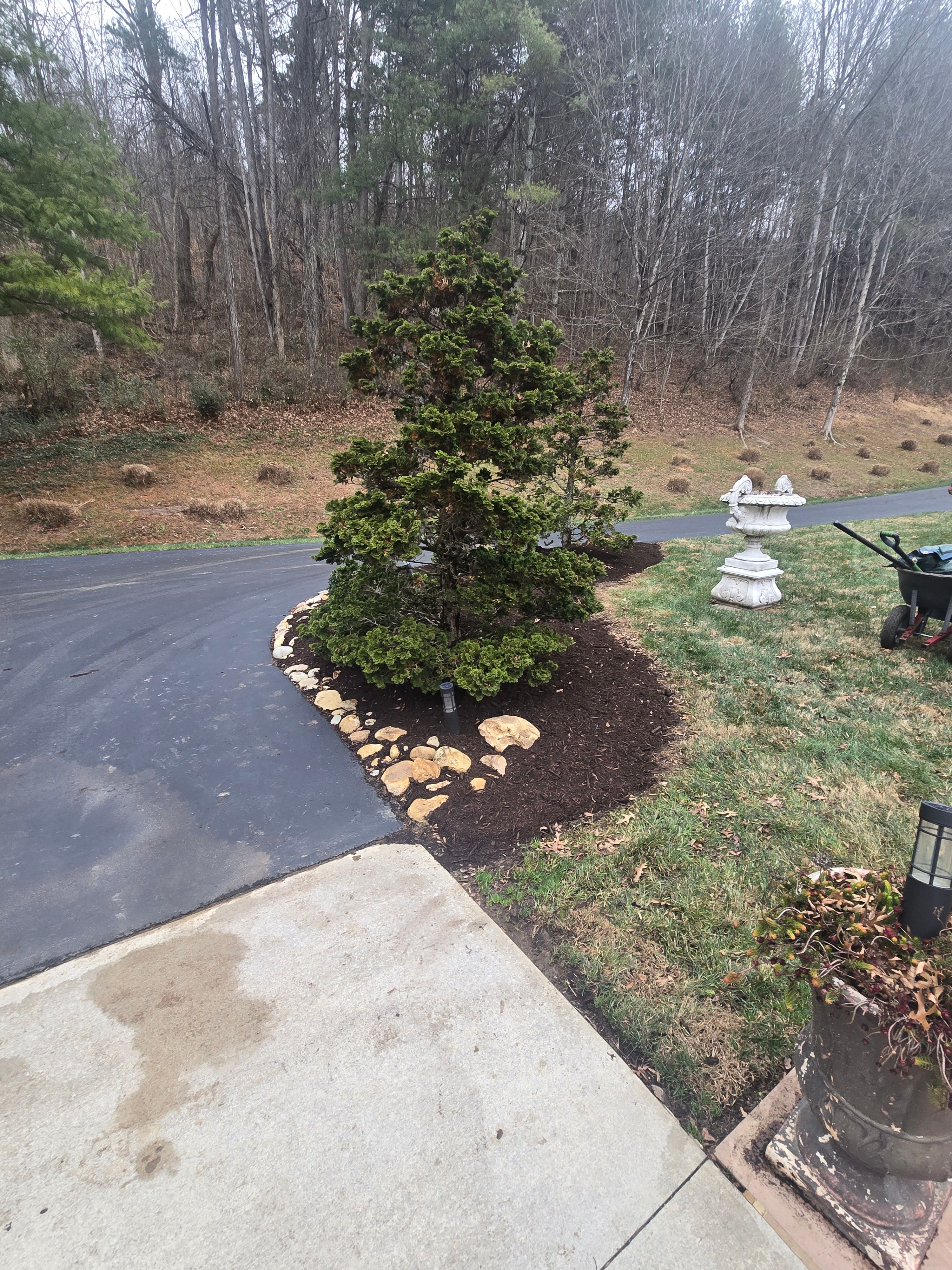  for Lafollette Mulch, Stone and Lawn Care in La Follette, TN