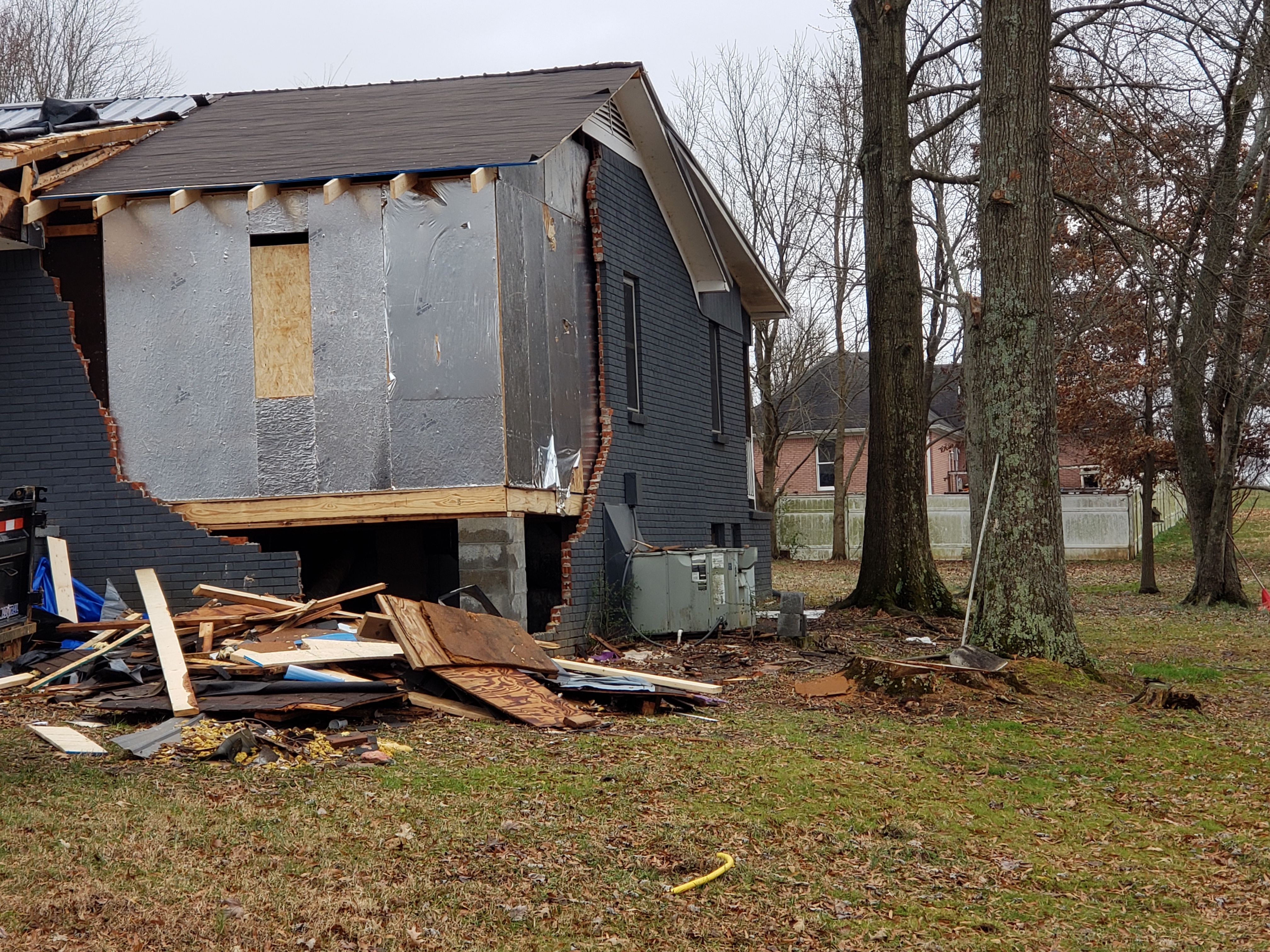  for IVY Contracting in Buena Vista, TN