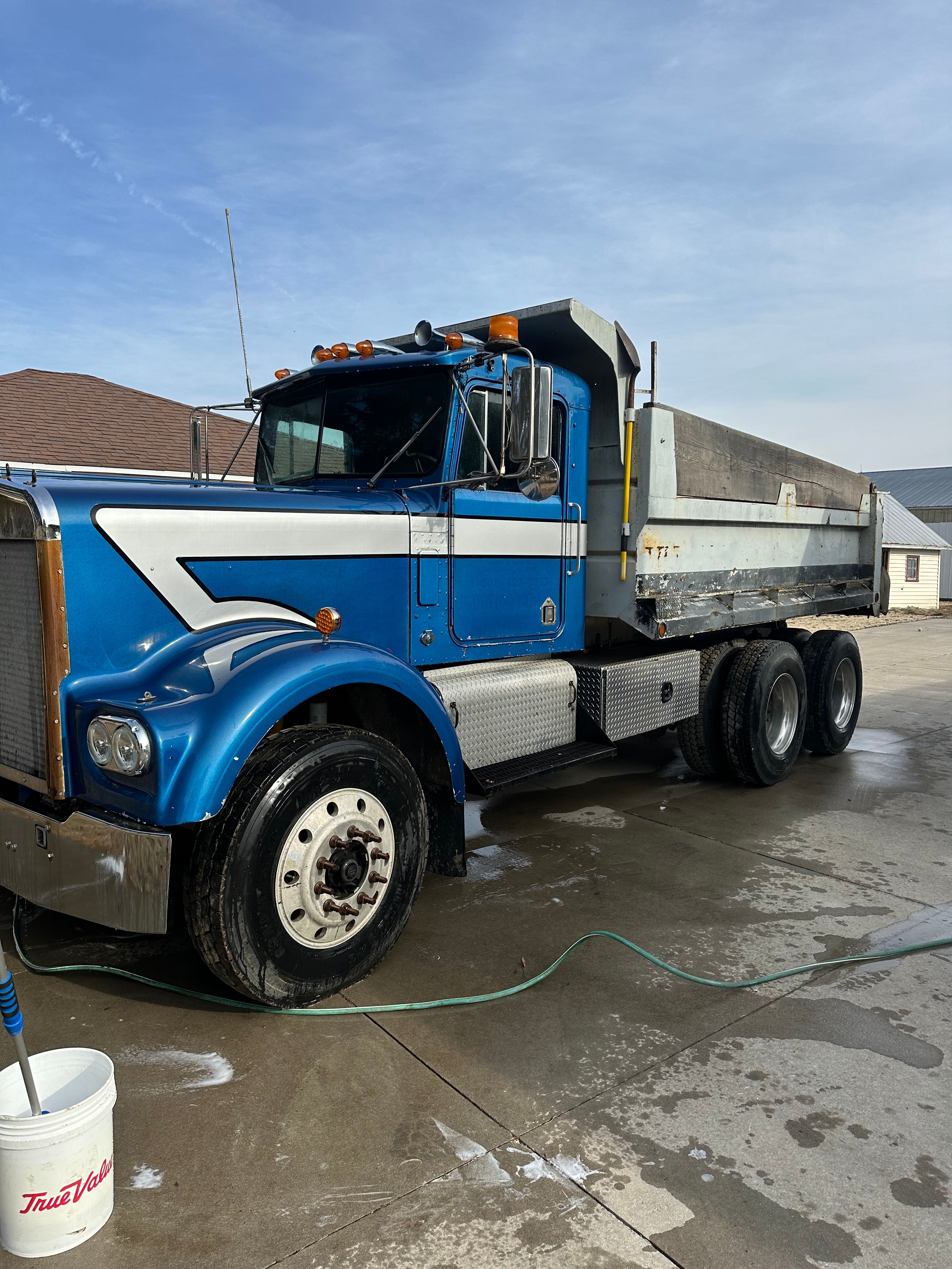  for 608 Earthworks in Marshall, WI