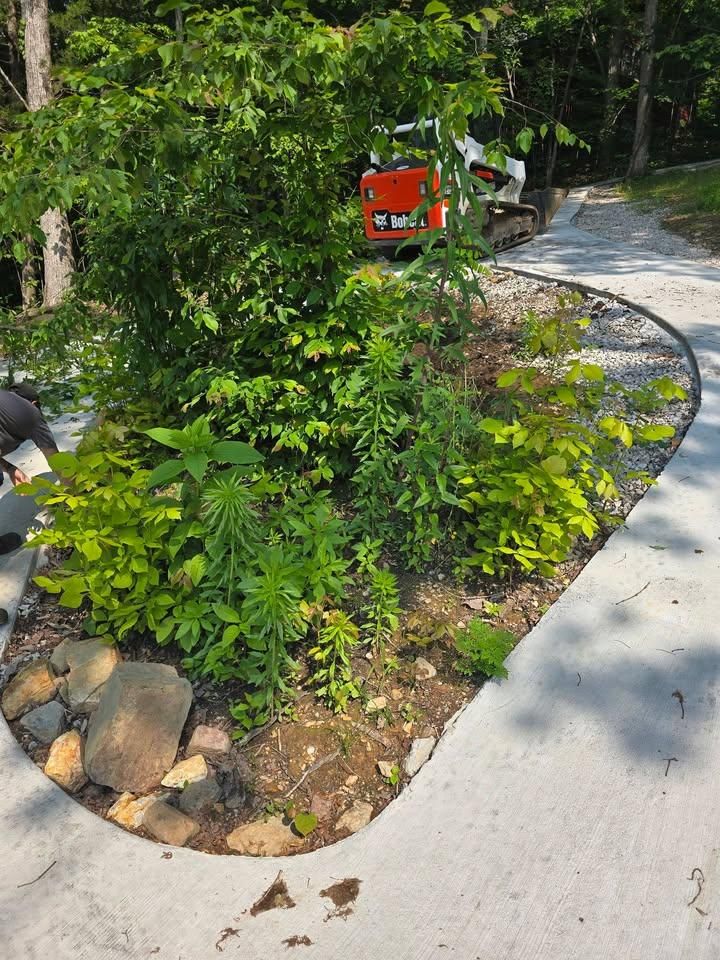  for Williams Lawn and Land in Sharps Chapel, TN