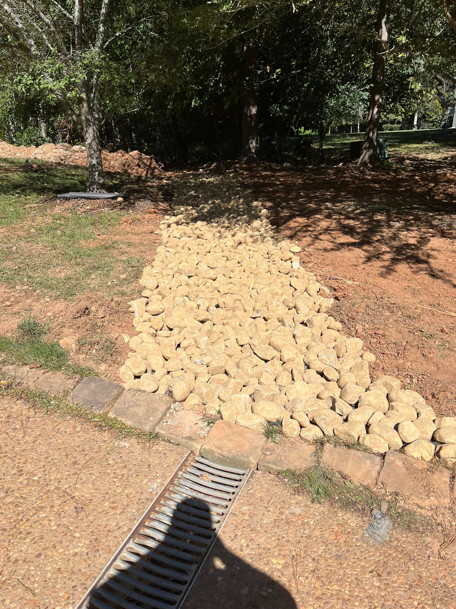 Landscaping for J&J Hauling and Outdoor in Fayetteville, GA