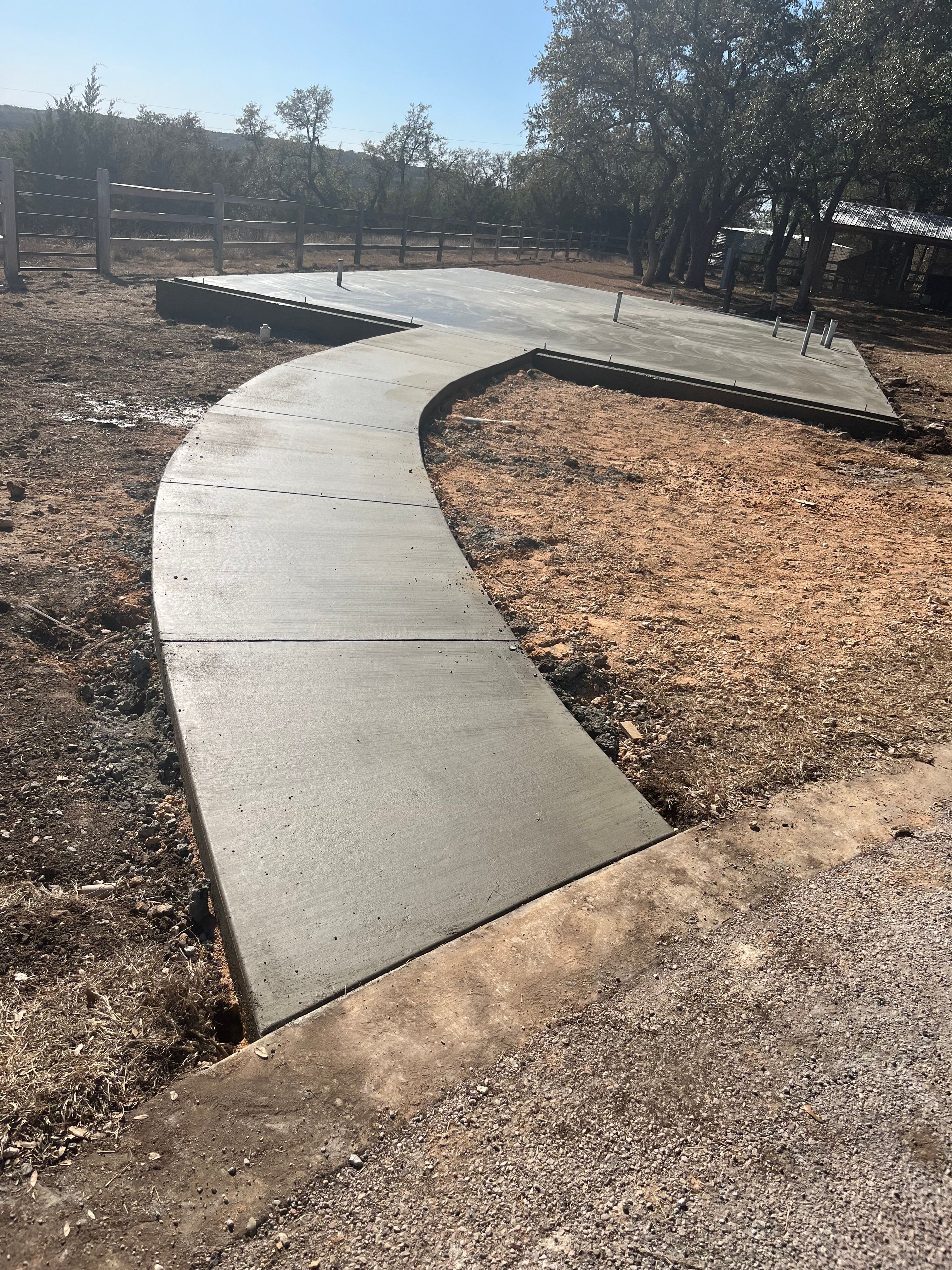  for Leo's Concrete Crew in Elgin, TX