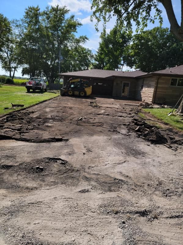  for Smith's Paving and Sealcoating in Rushville, IN