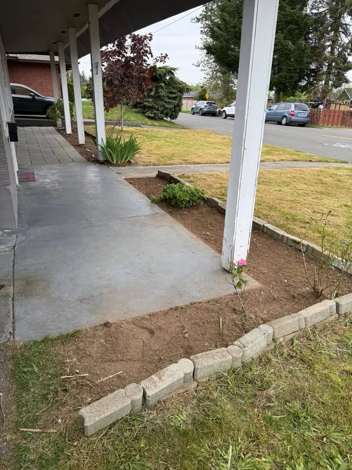  for B.U Landscaping in Everett, WA