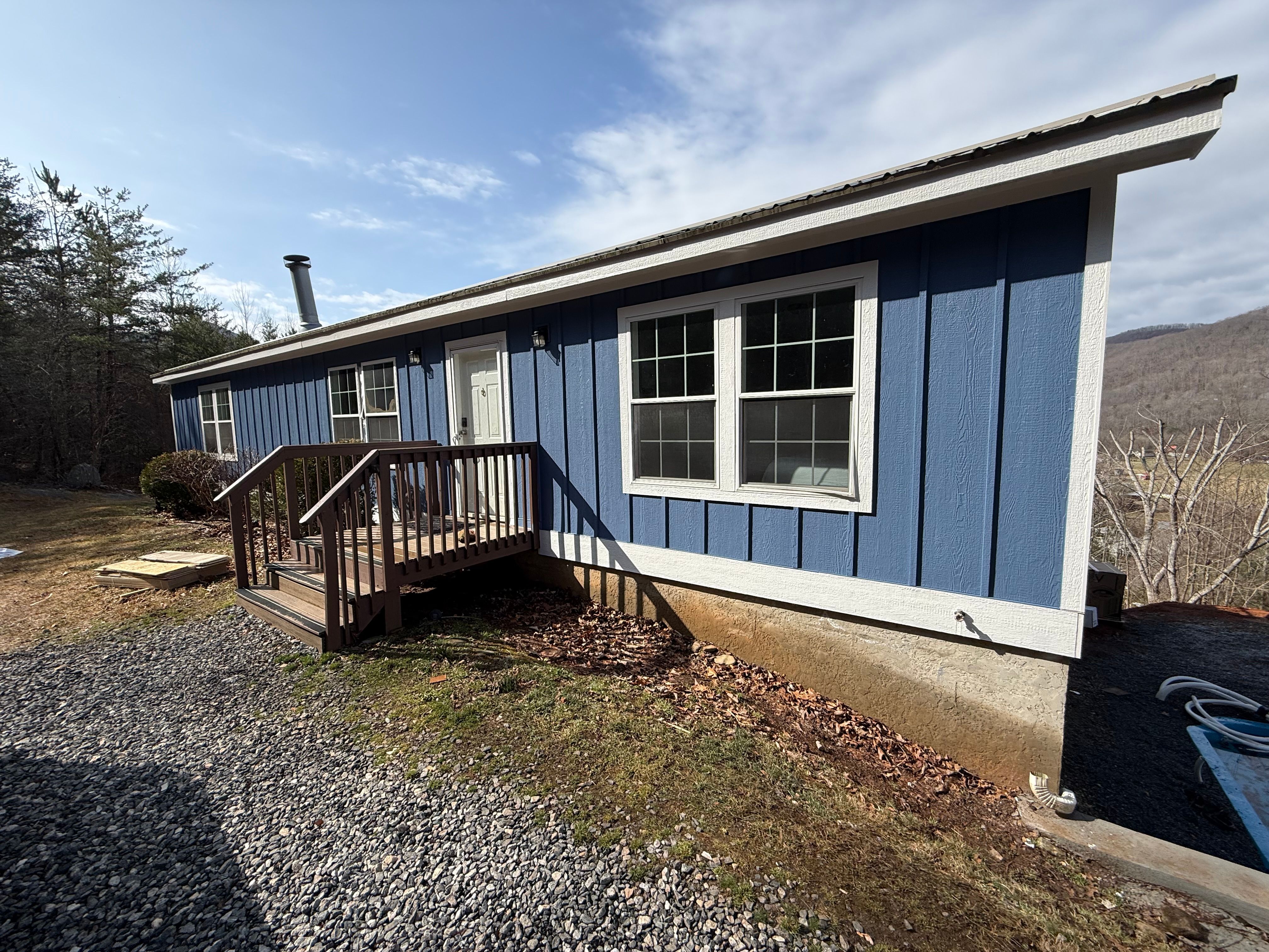  for Karnezis Construction in Candler, NC