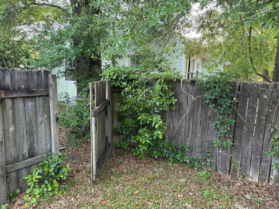  for Forrest Fencing in Pensacola, FL