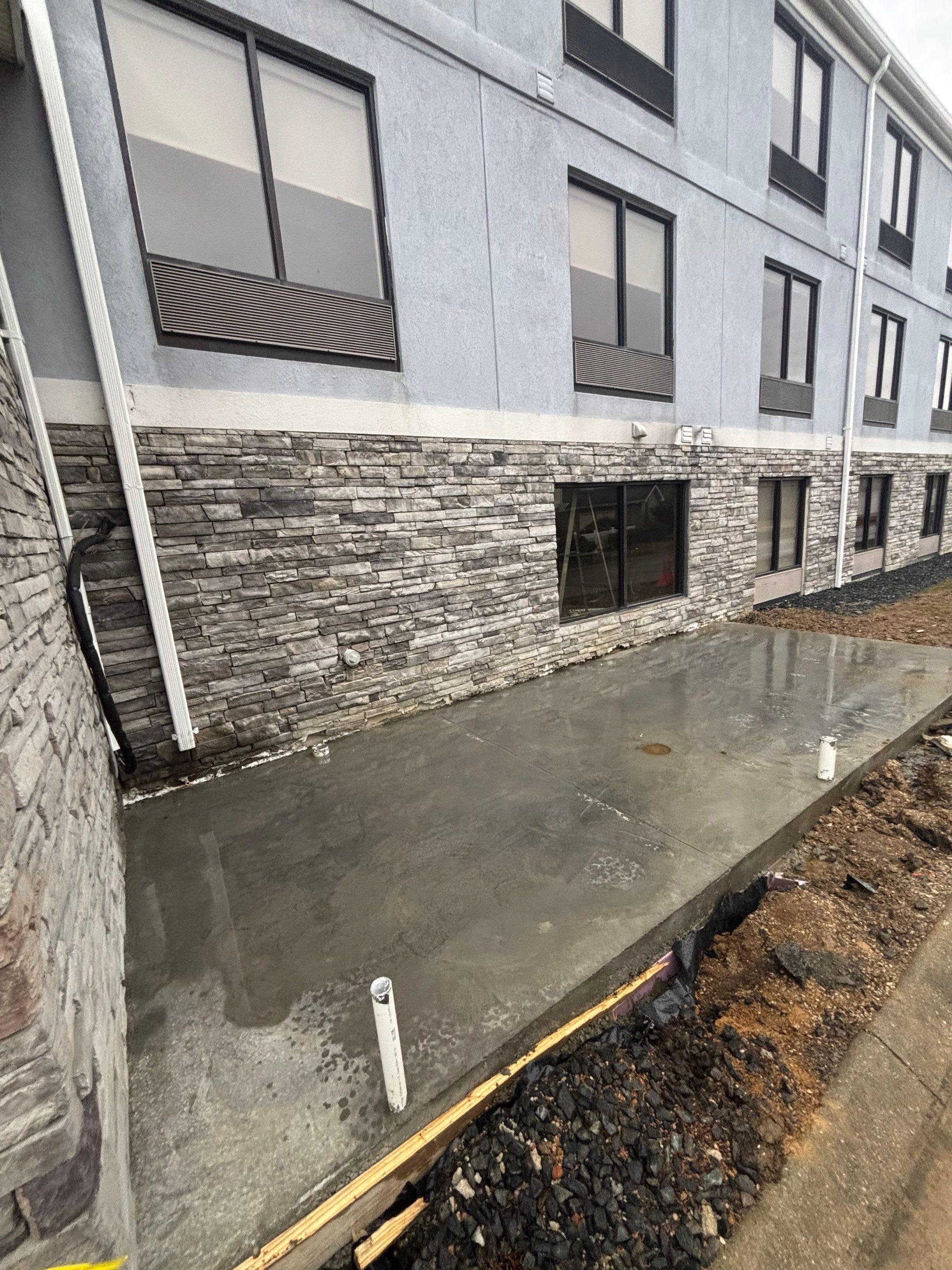  for Paramount Construction in Lexington, KY