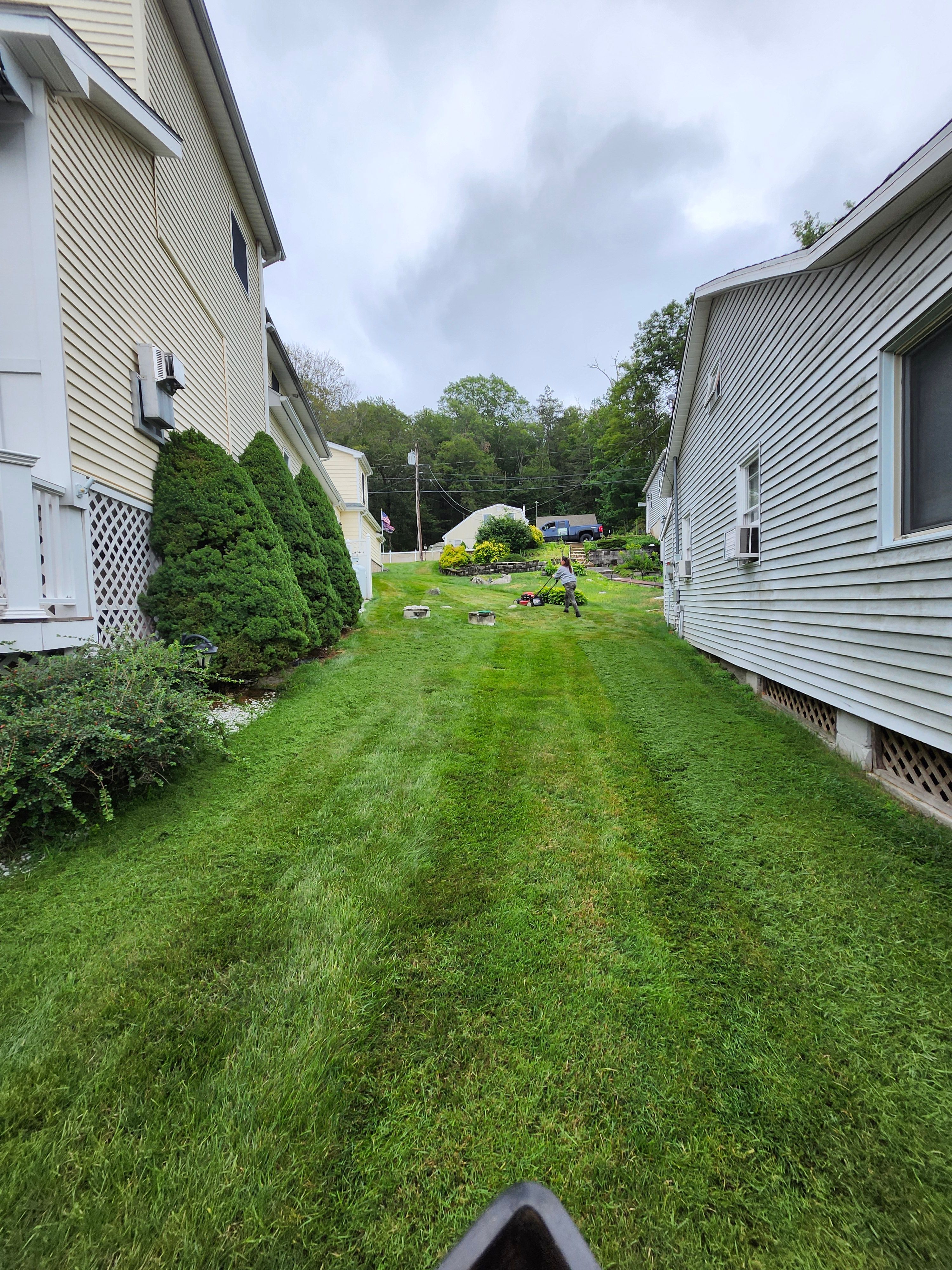Lawn Mowing for Landscape Innovations LLC in Torrington, CT