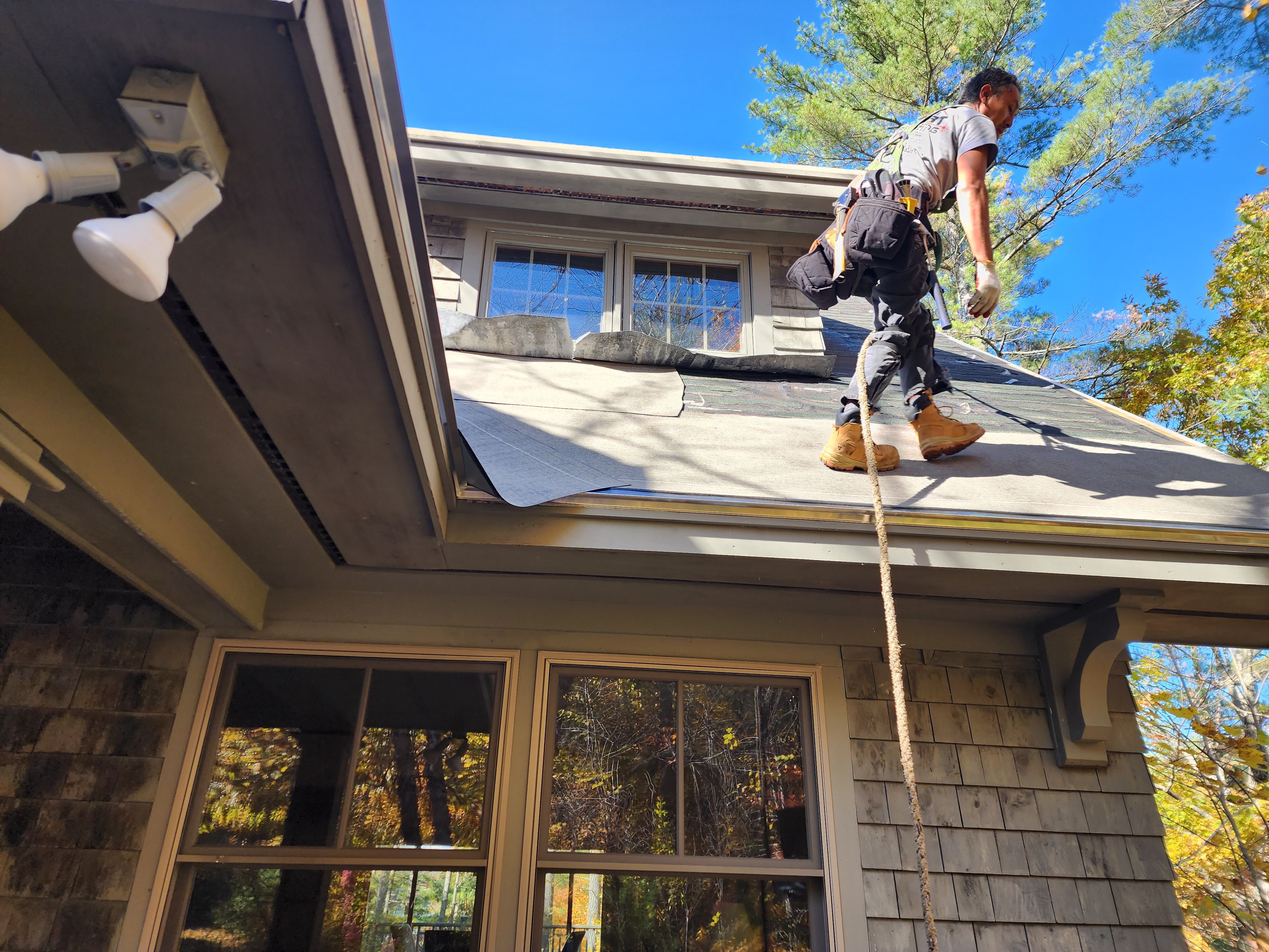 Roofing for Jalbert Contracting LLC in Alton, NH