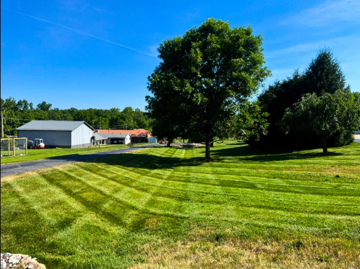  for Yard Barbers in Paoli, IN