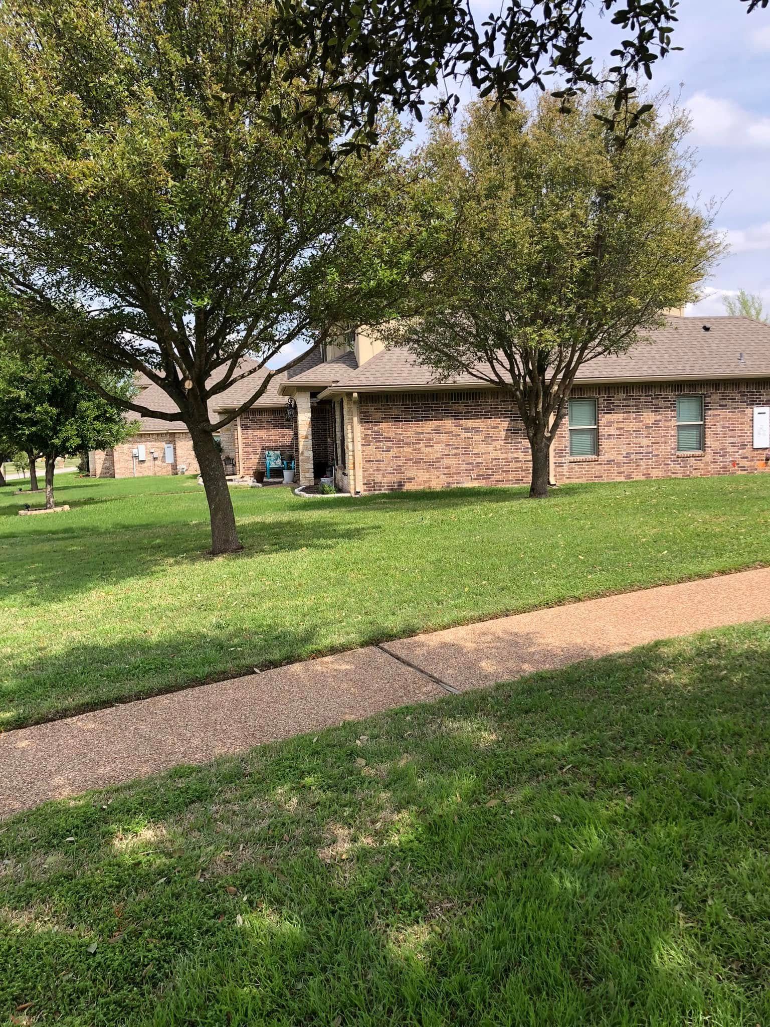  for Piña’s Lawncare in Waco, TX