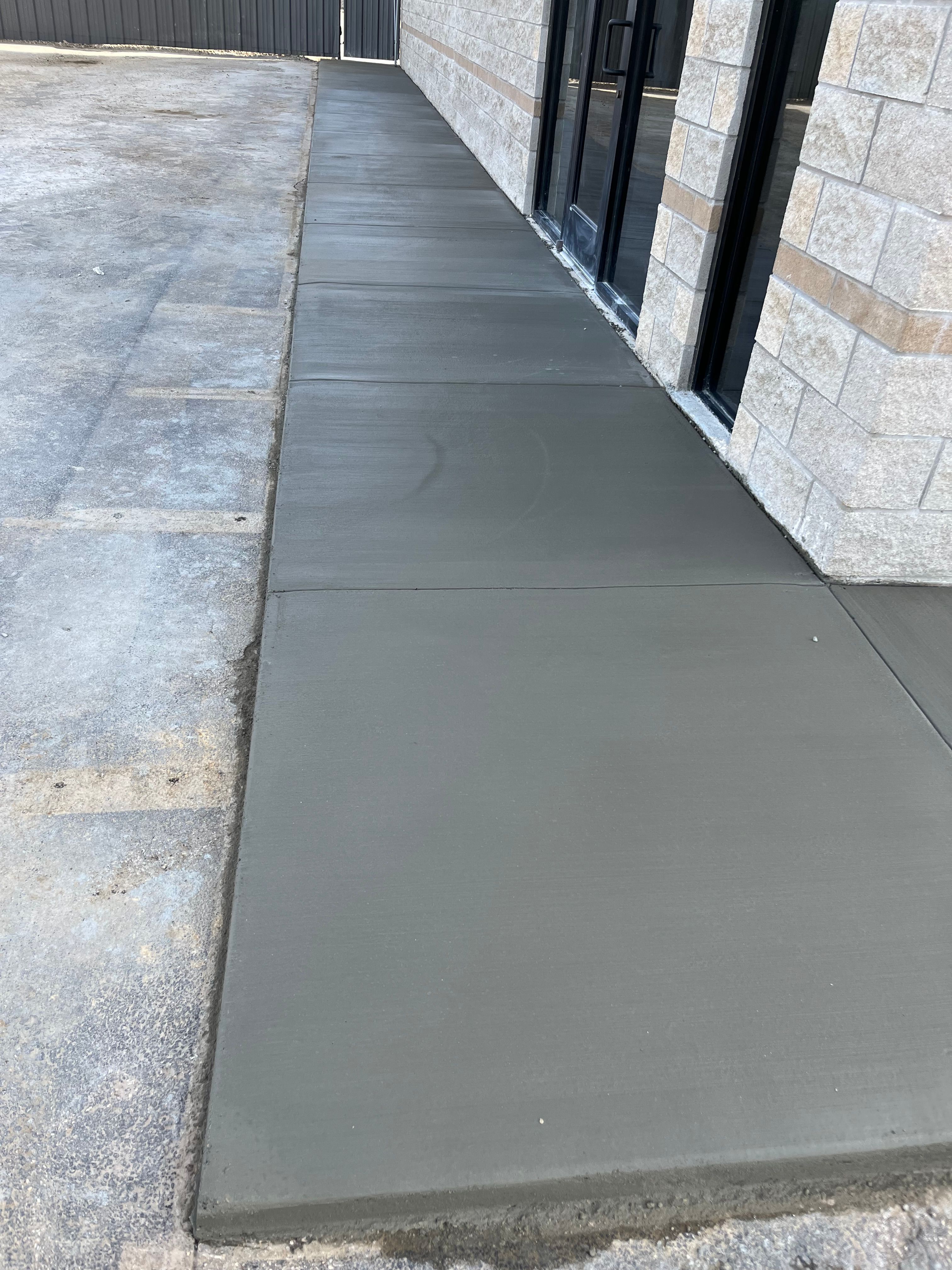  for Leo's Concrete Crew in Elgin, TX