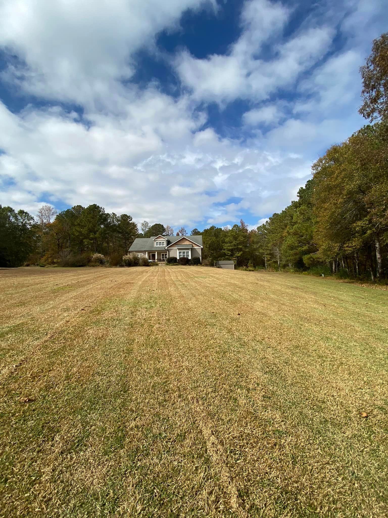 Mowing for Cowboys Lawn Care & Pressure/Soft Washing in Carrollton, Georgia