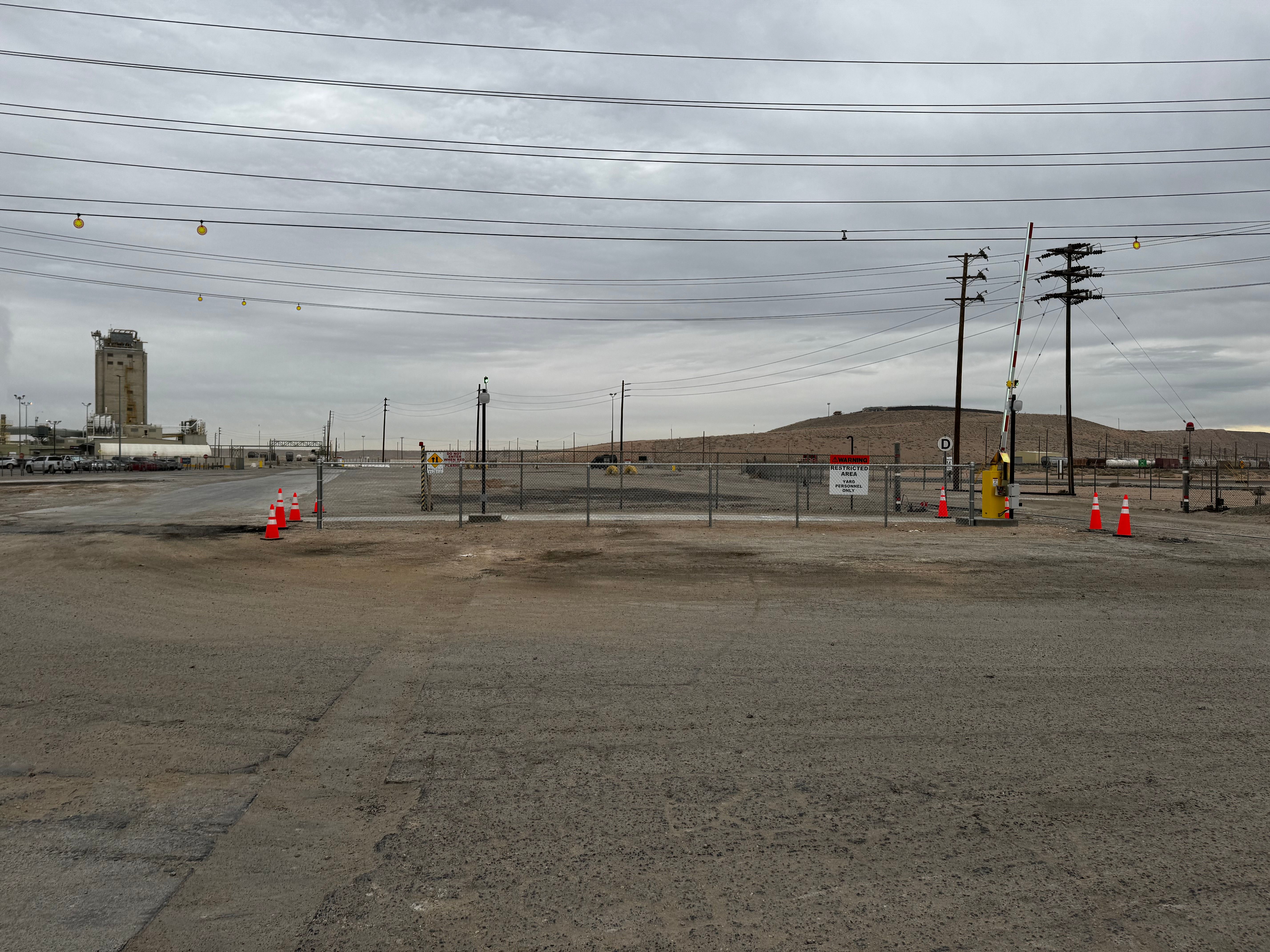  for Ellis Fence CO in Barstow, CA