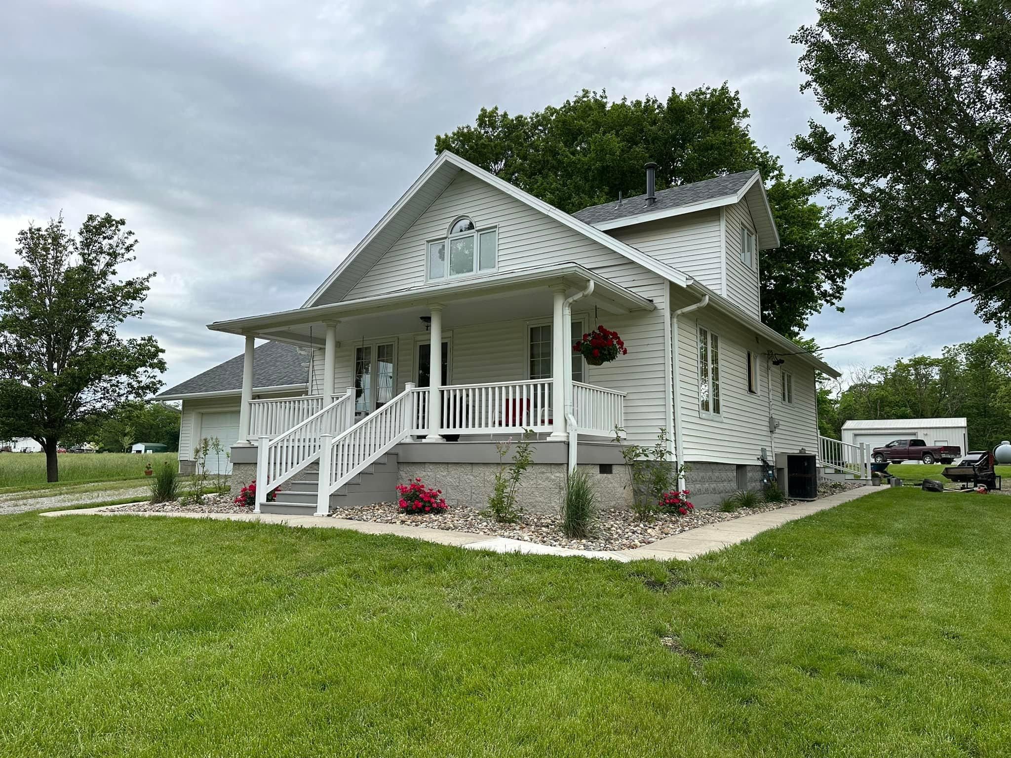  for Thomas' Lawn Care in Maryville, MO