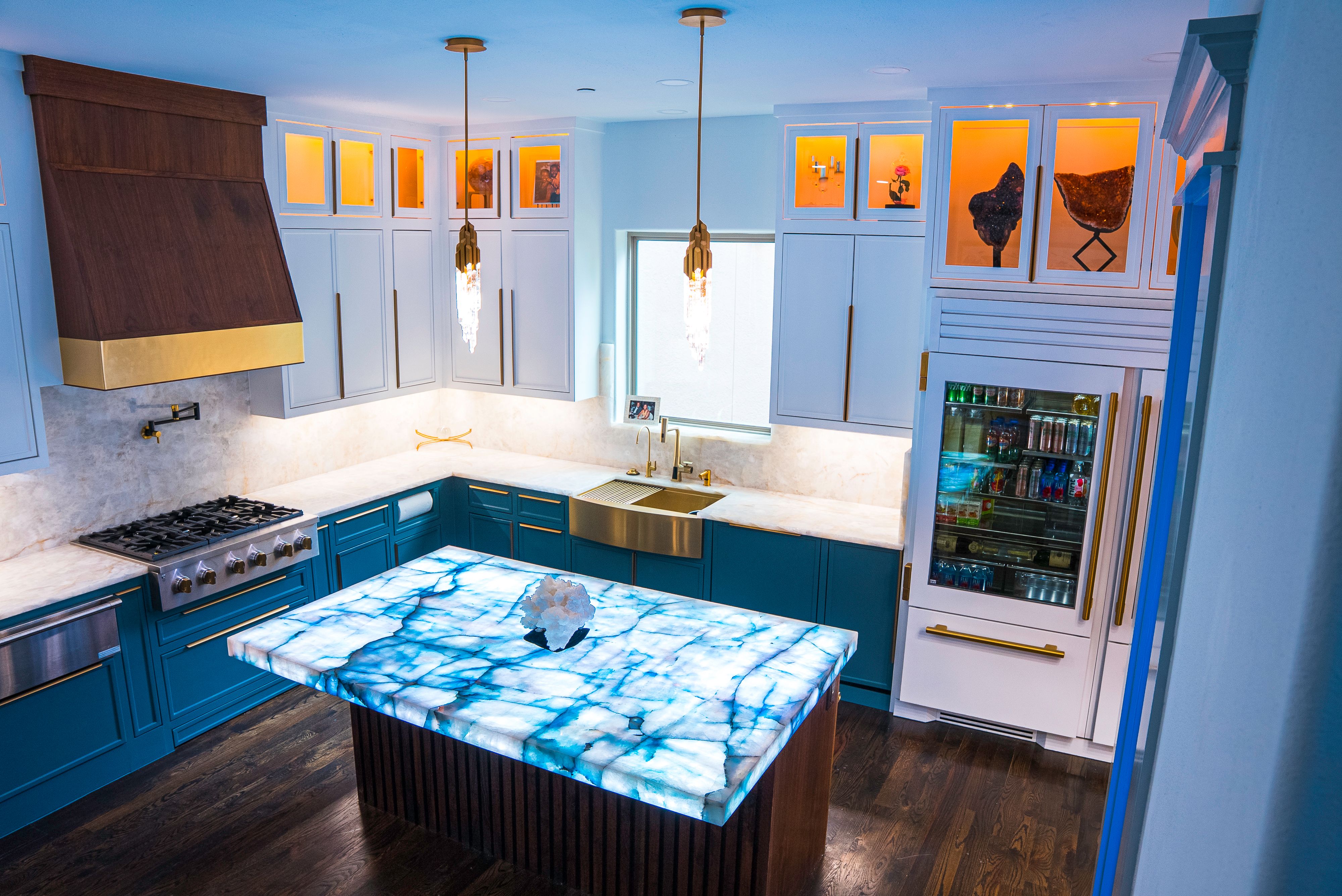  for Luxurious Construction LLC in Houston, TX