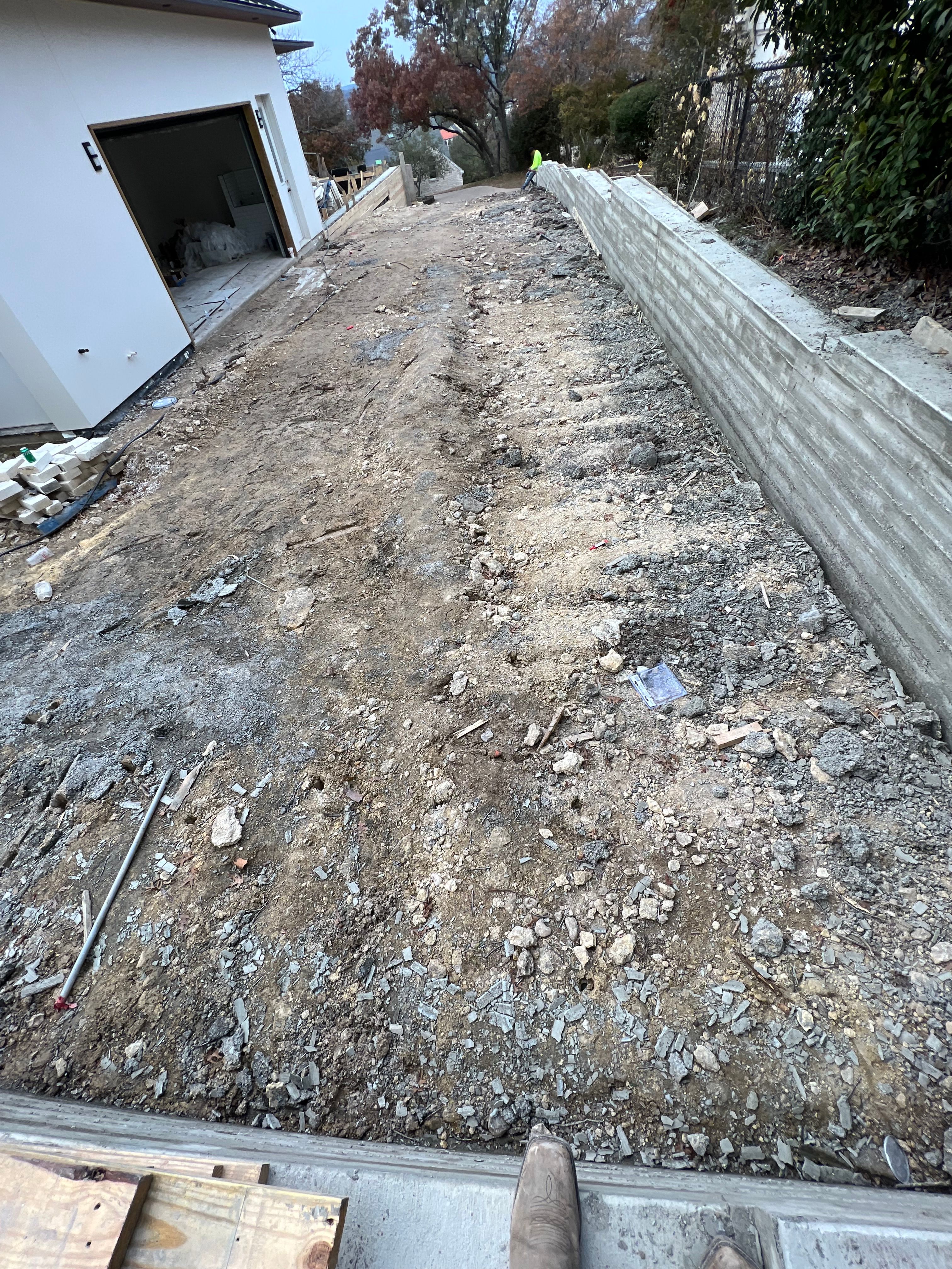  for Leo's Concrete Crew in Elgin, TX
