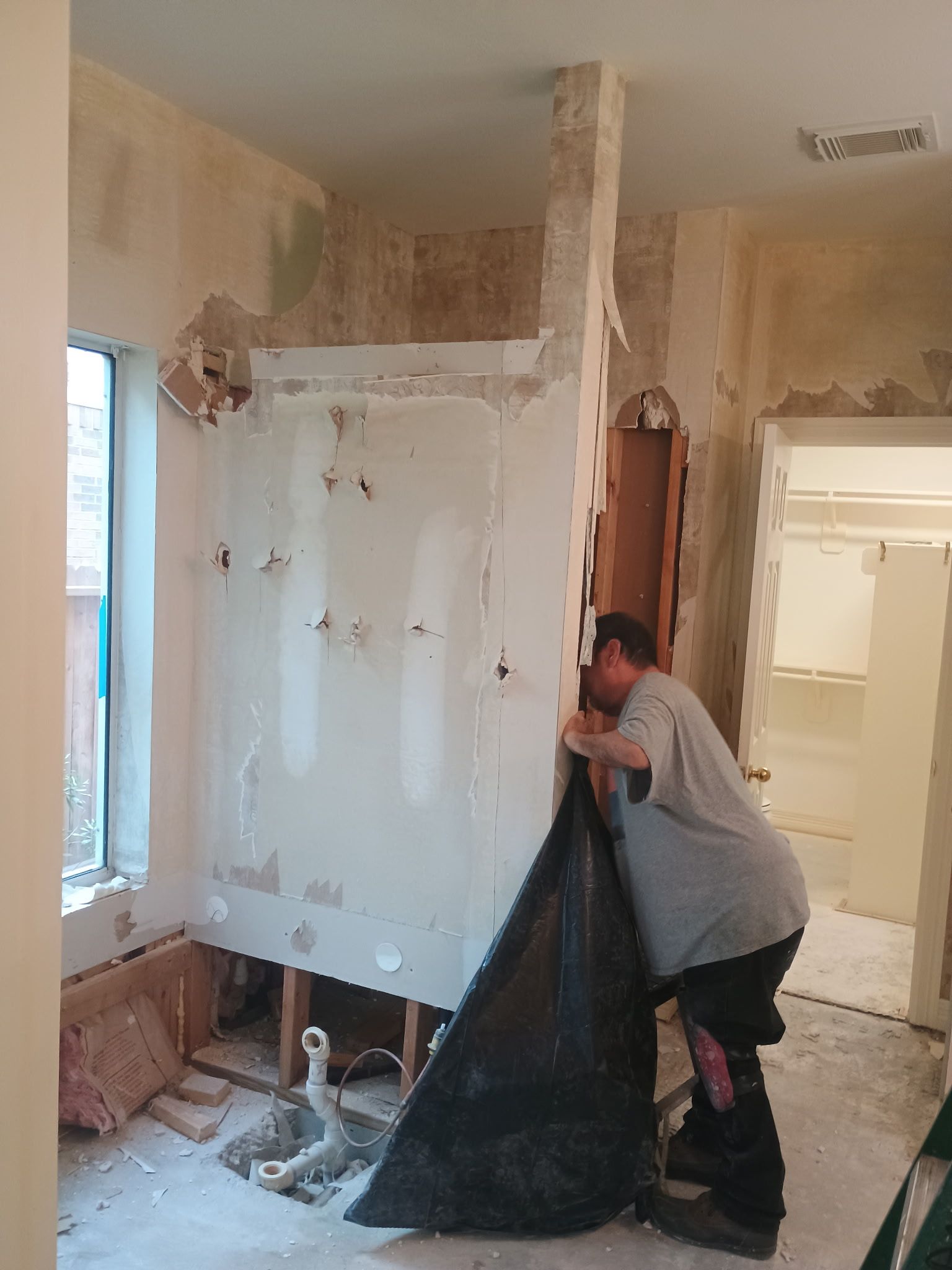  for Alpha Contracting Services in Katy, TX