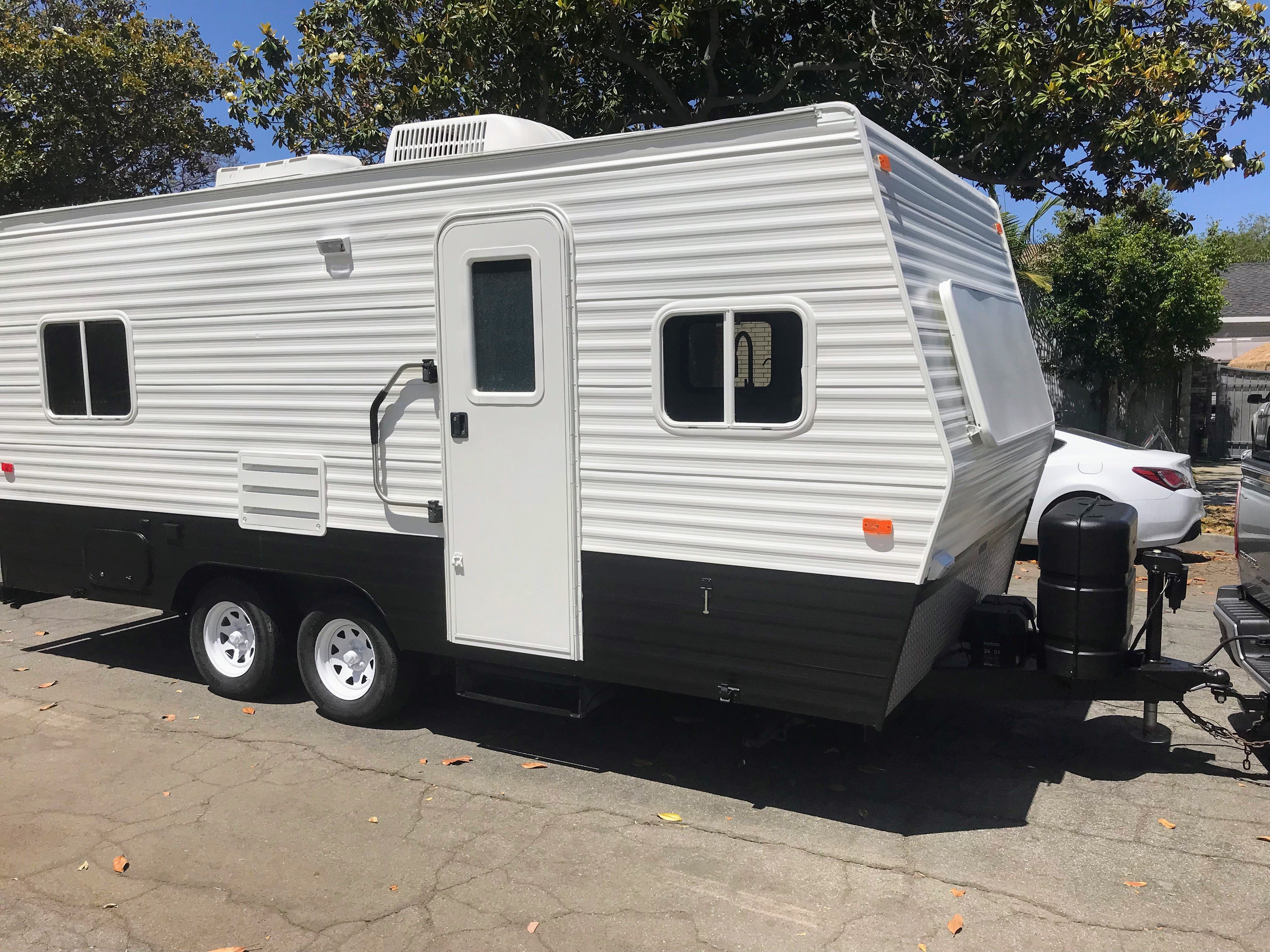 Hana - 2015 Fleetwood Travel Trailer for Mauka to Makai RV Renovations in Nationwide, .